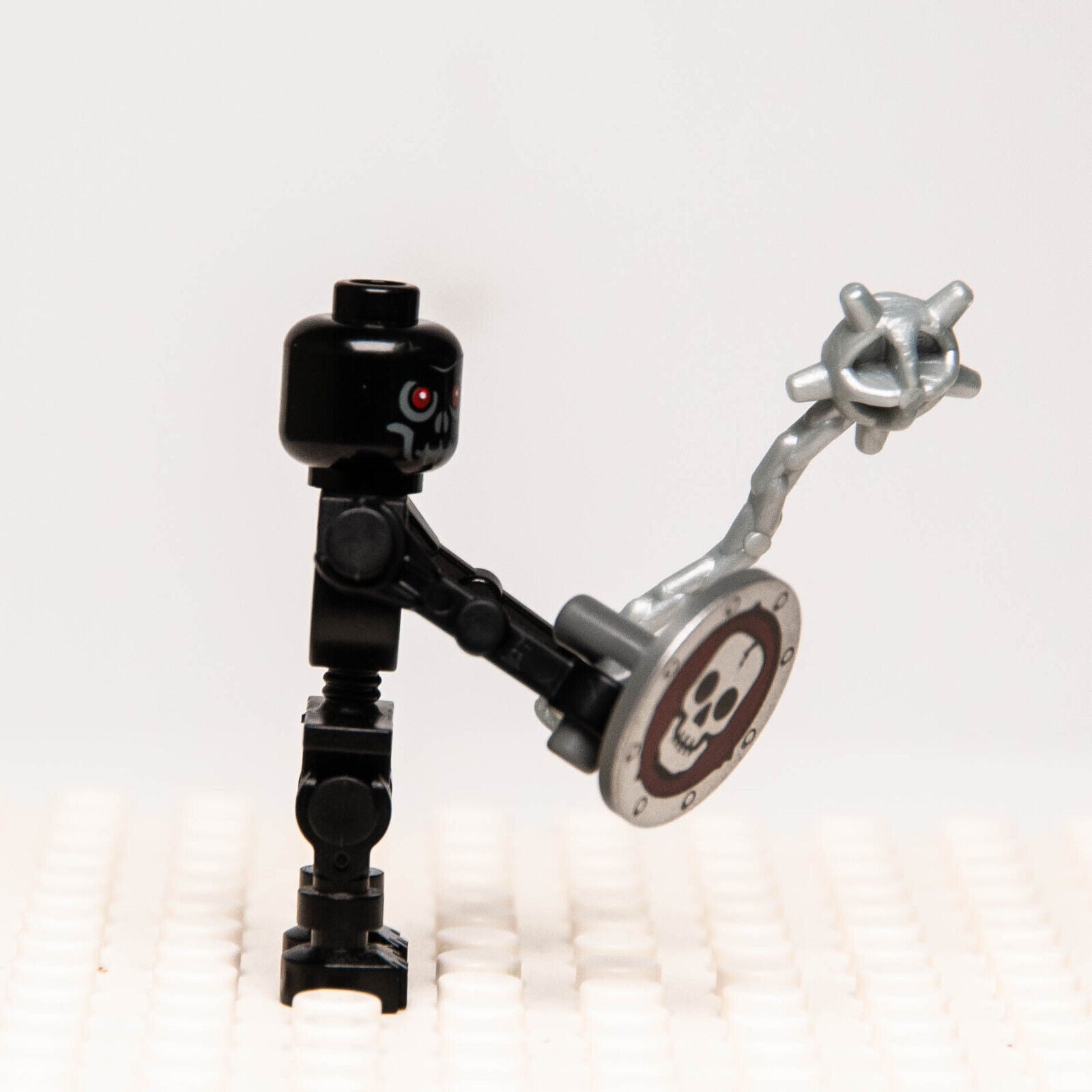 LEGO Fantasy Era Castle Minifigure: Black Skeleton Warrior Red Eyes 7094 (cas327 - StudBee