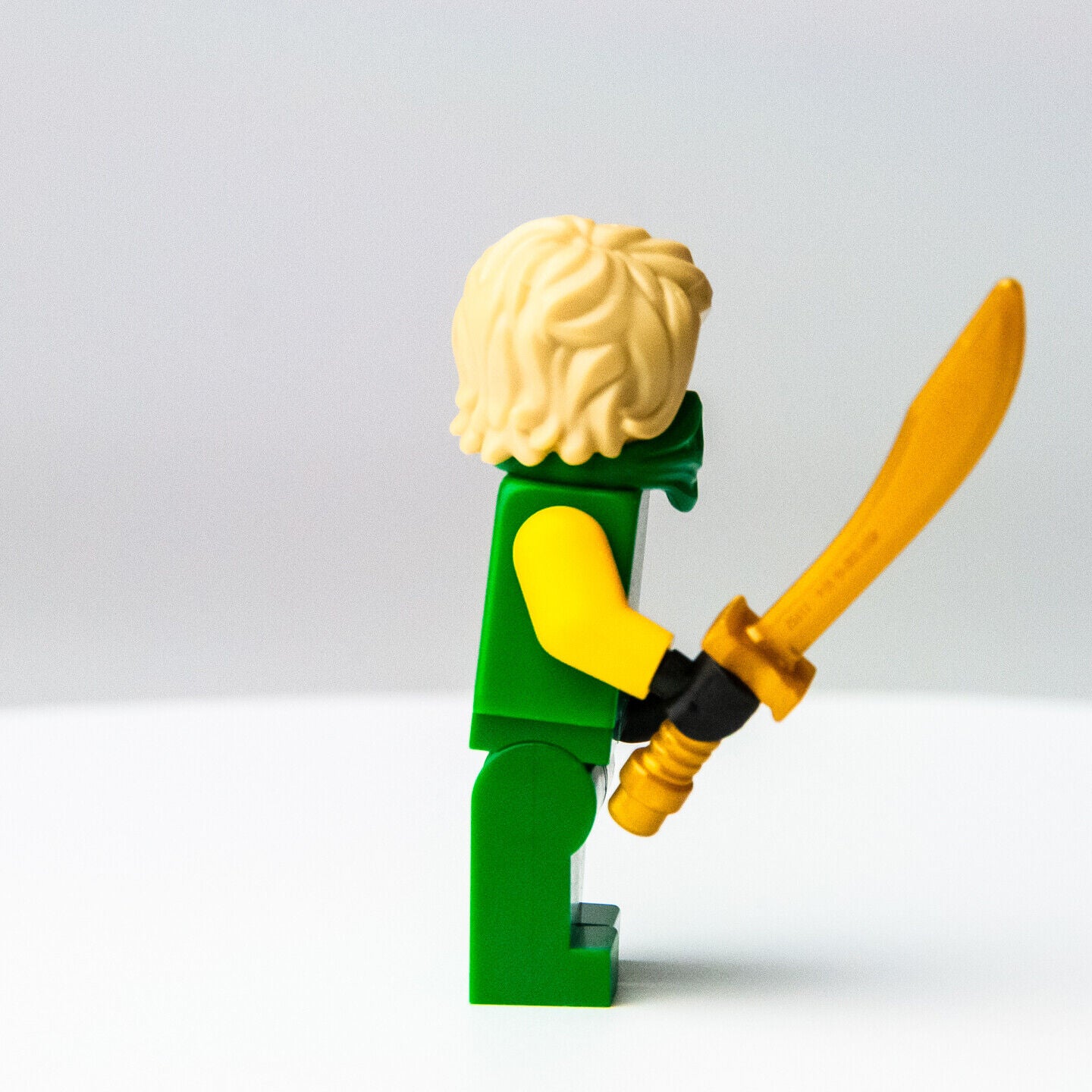 NEW Lloyd (w/ Weapon) - Ninjago - (njo574) LEGO Minifigure - StudBee