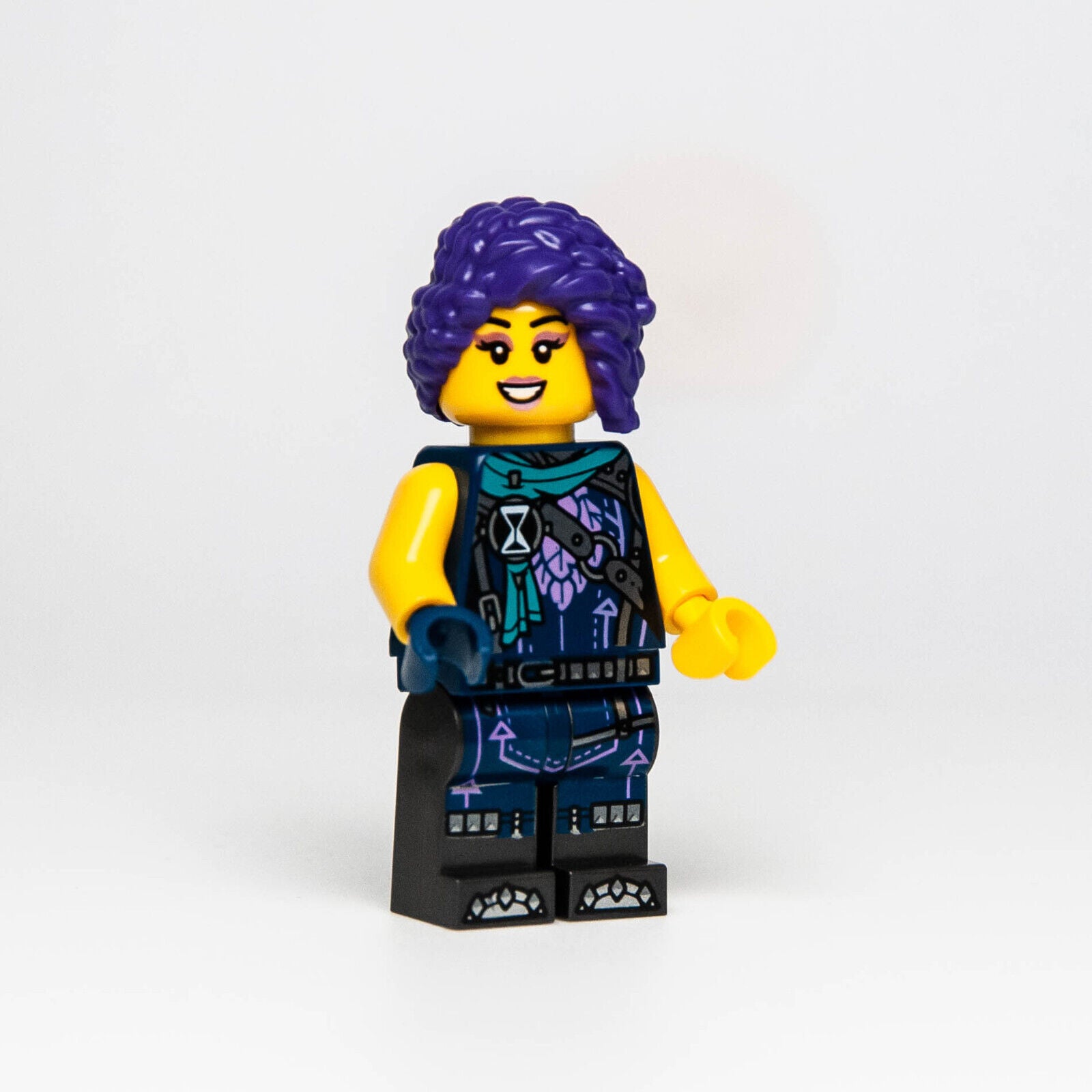Lego DREAMZzz Minifigure - Zoey w/ Dark Purple Hair (drm029) 71459 - StudBee
