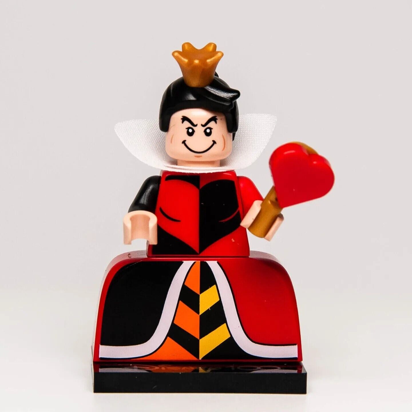 SEALED LEGO Disney Series 3 Minifigure - Queen Of Hearts CMF 71038 (coldis100-7 - StudBee