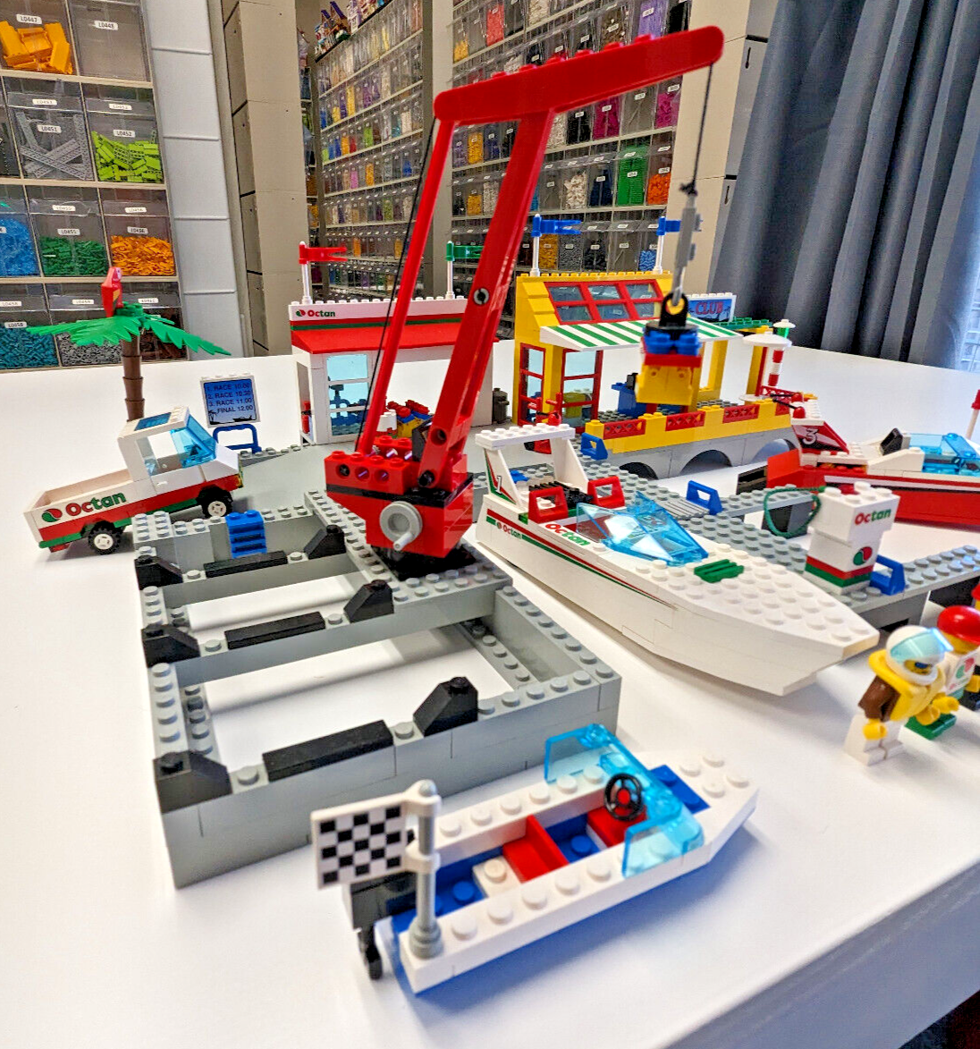 LEGO Town Harbor 6543 Sail N' Fly Marina - Complete w/ Box & Instructions - StudBee
