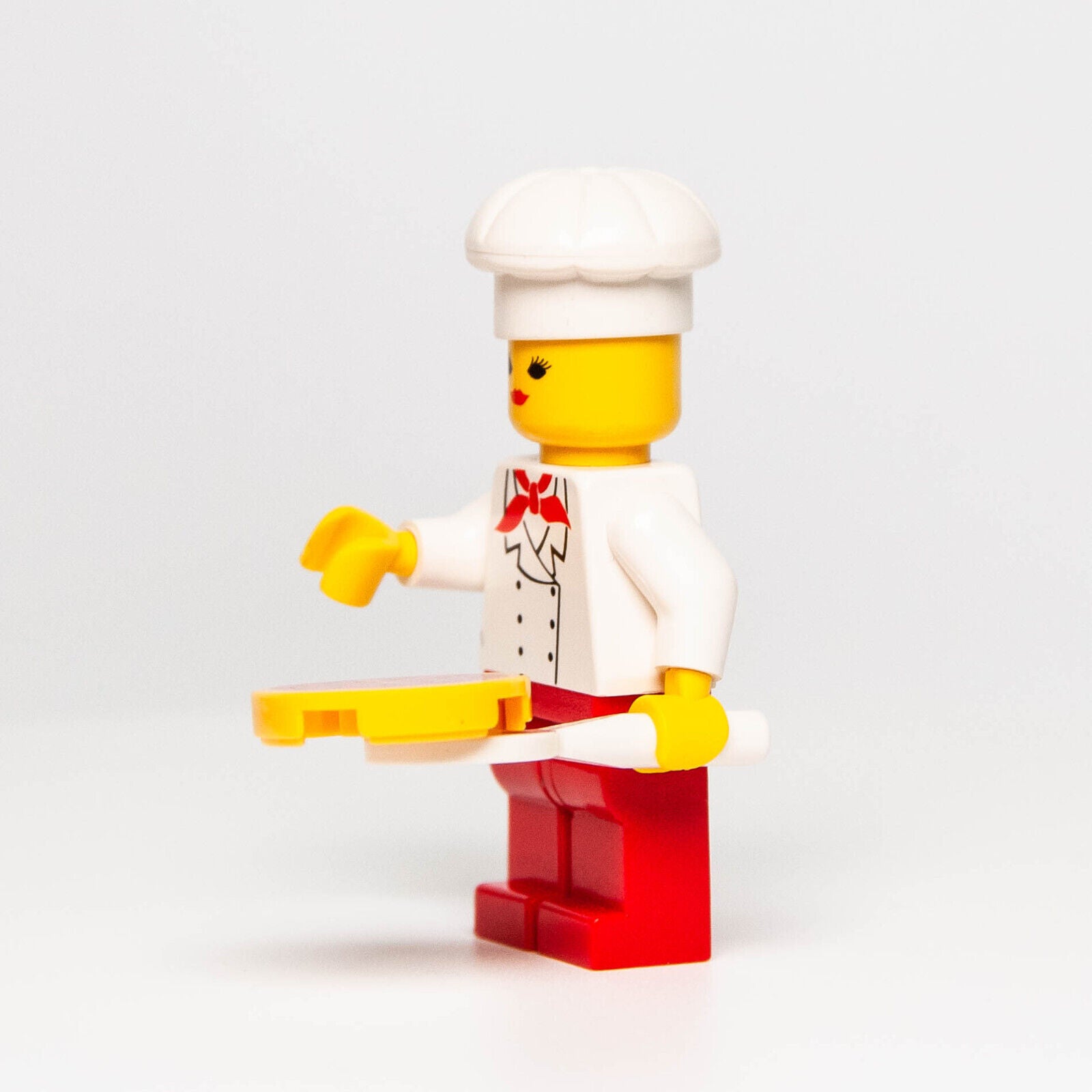 LEGO Minifigure Female Chef w/ Pizza Town Folks 6326 (chef008) - StudBee