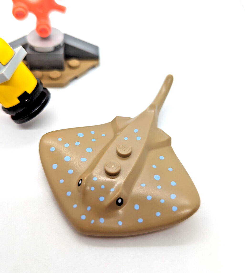 Lego Ocean Diver Exploration Set 30370 Deep Sea Diver cty1173 Manta Stingray - StudBee