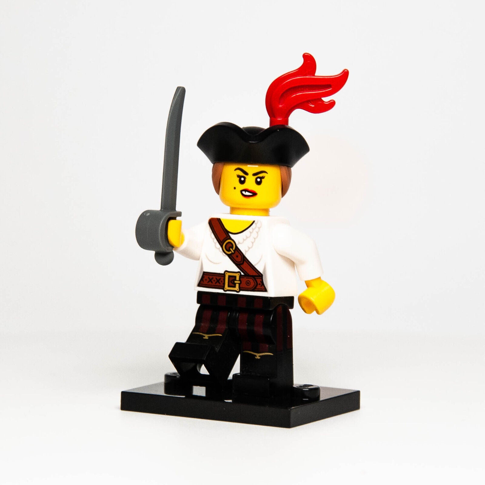 LEGO CMF Minifigure - Pirate Girl Lady 71027 Series 20 (col20-5 col362)