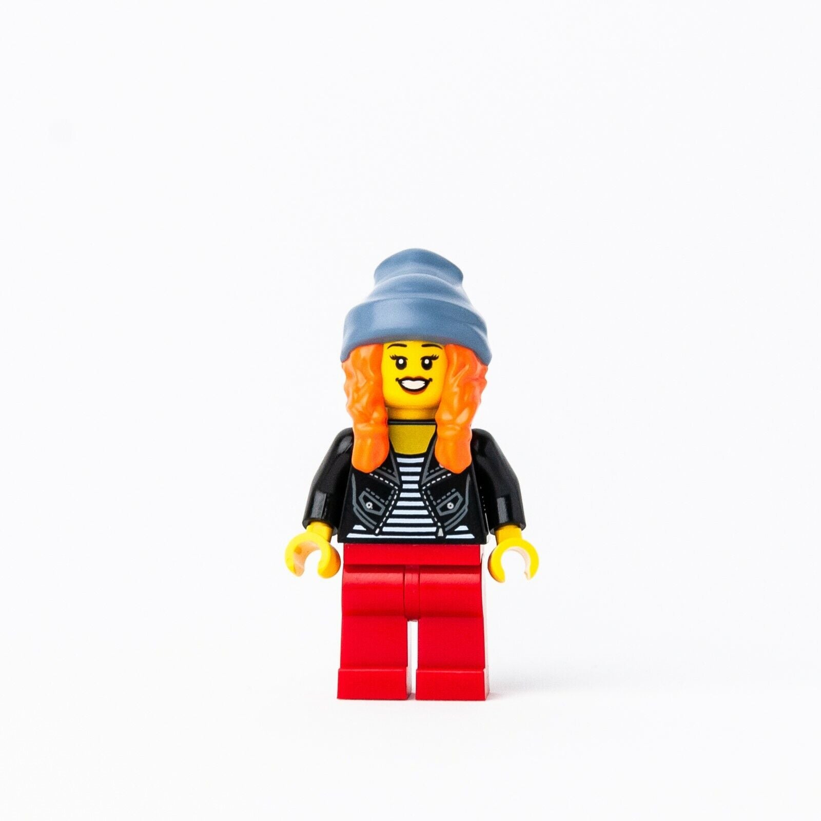 New LEGO Woman w/ Cap Minifigure - Chinese New Year Temple Fair - 80105 (hol191) - StudBee