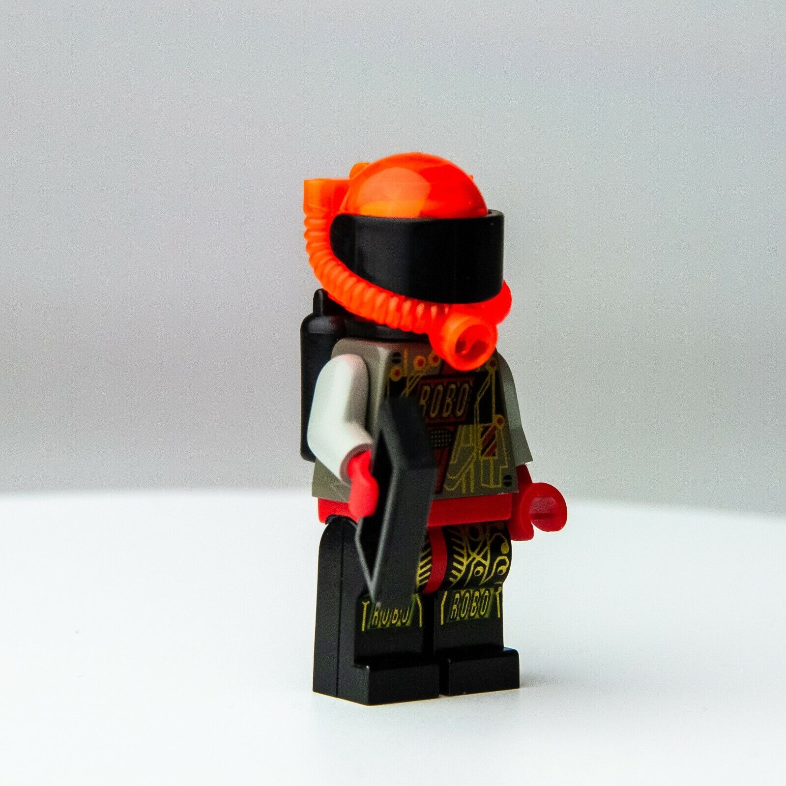 LEGO RoboForce Red with Printed Legs - Robo Stalker - 2153 (sp067) Minifigure - StudBee