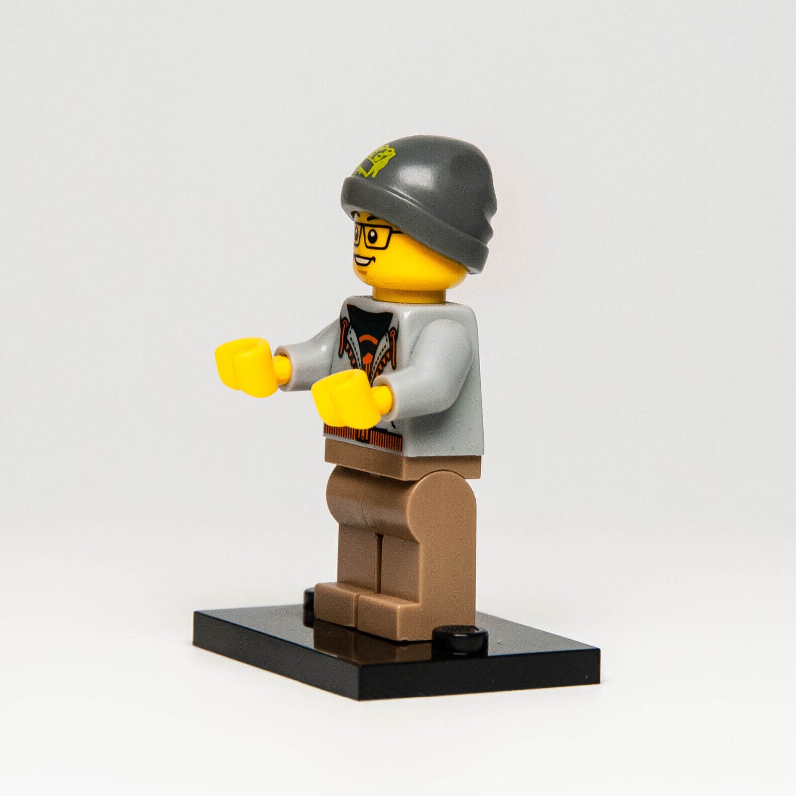 Lego CMF Series 4 Minifigure - Street Skater Guy (col04-09) 8804 Skateboard - StudBee