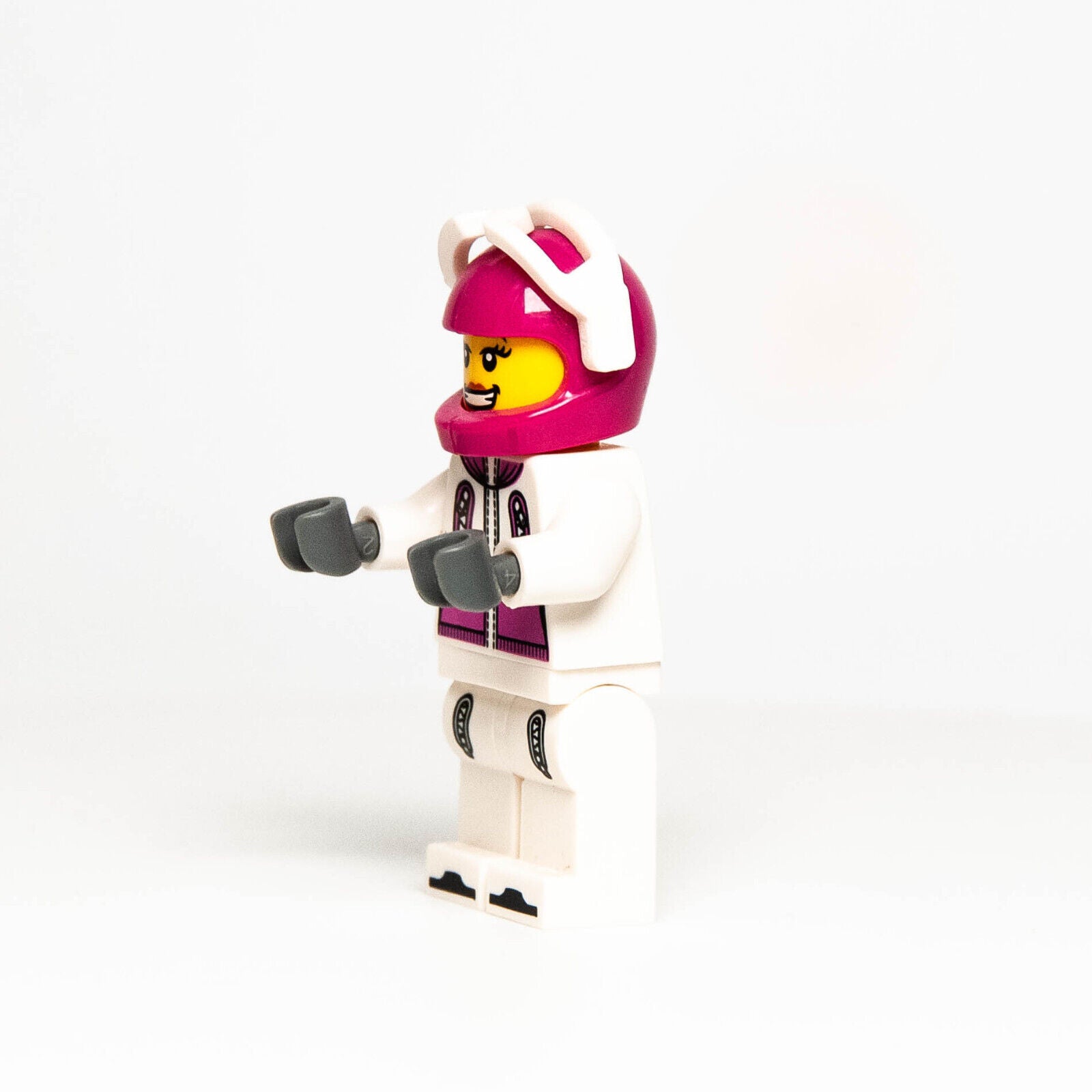 LEGO Minifigure CMF Series 3 - Snowboarder Skier Winter 8803 (col03-5) col039