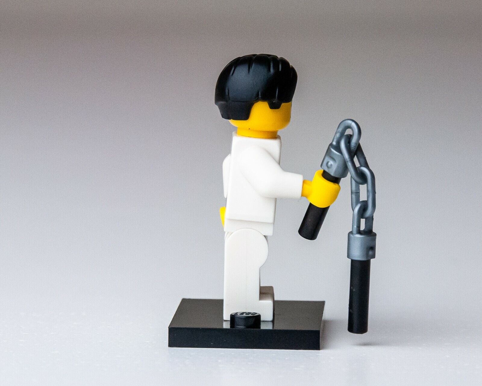 LEGO Martial Arts Boy - CMF Series 20 - col20-10 (col367) Minifigures - StudBee