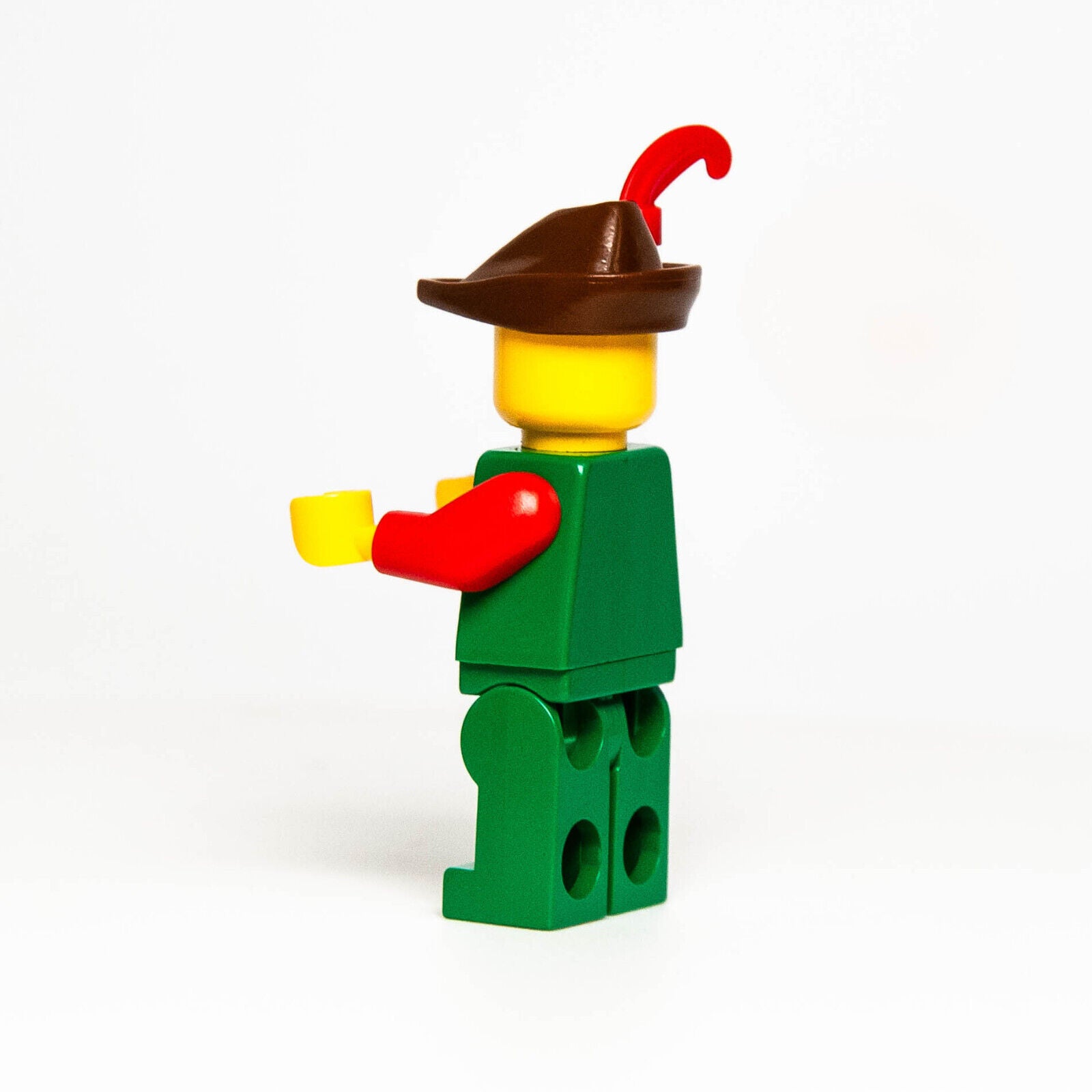 LEGO Castle Minifigure - Red Forestman (cas139) 6103 Brown Hat, Red Feather