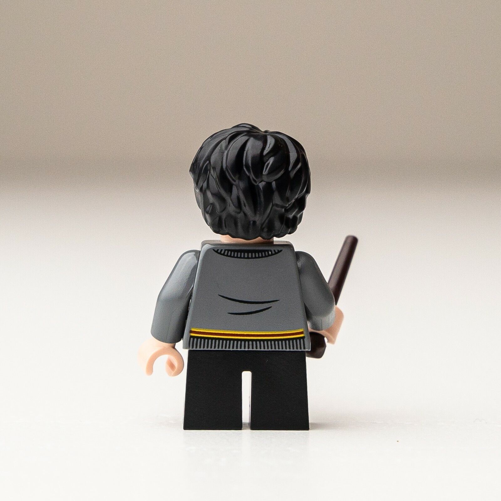 New LEGO Harry Potter, Gryffindor Sweater, Short Legs Minifigure - (hp150) - StudBee