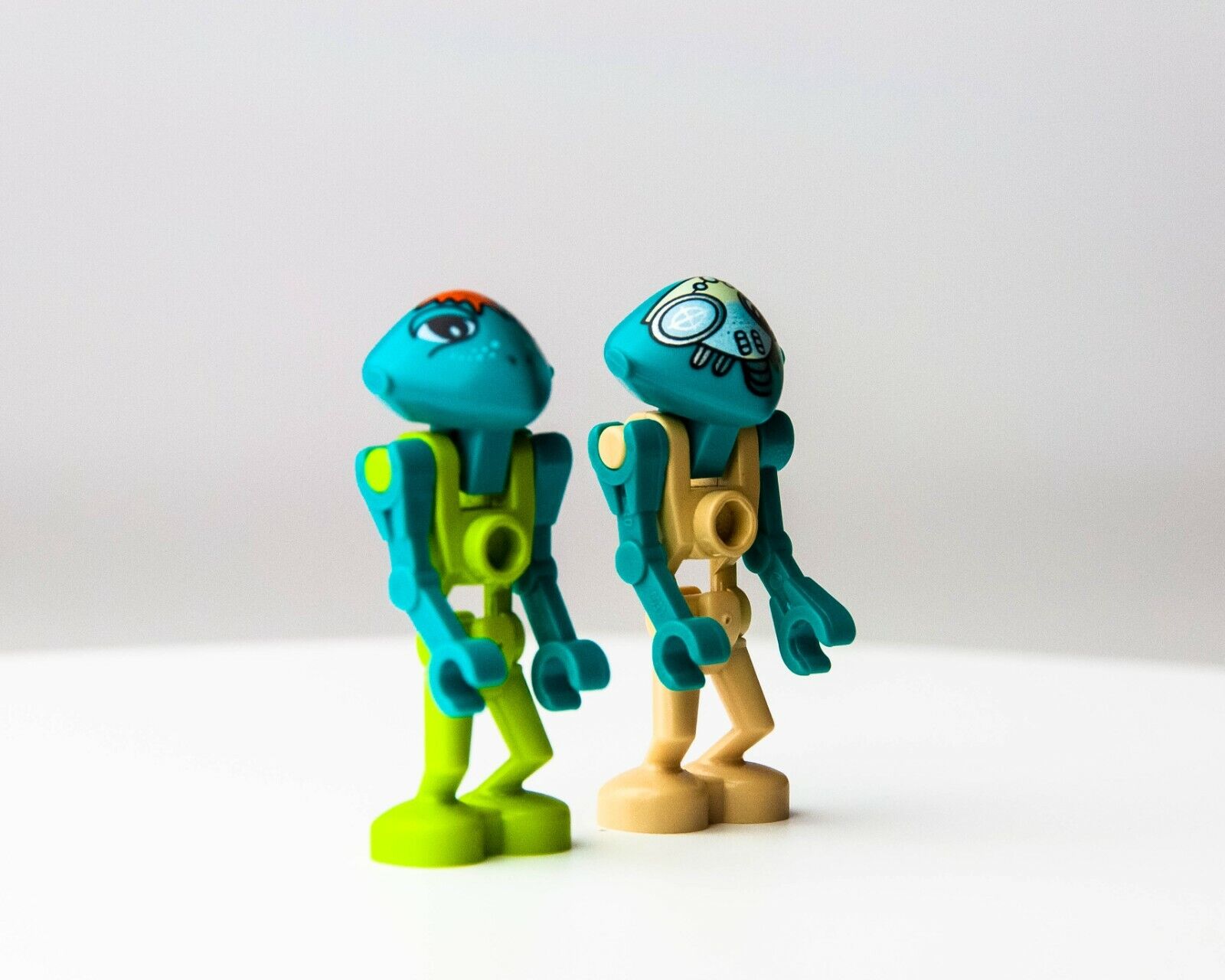 LEGO Life on Mars (LoM) Lot: Altair & Canopus Martian 7316 Minifigure (lom003a) - StudBee