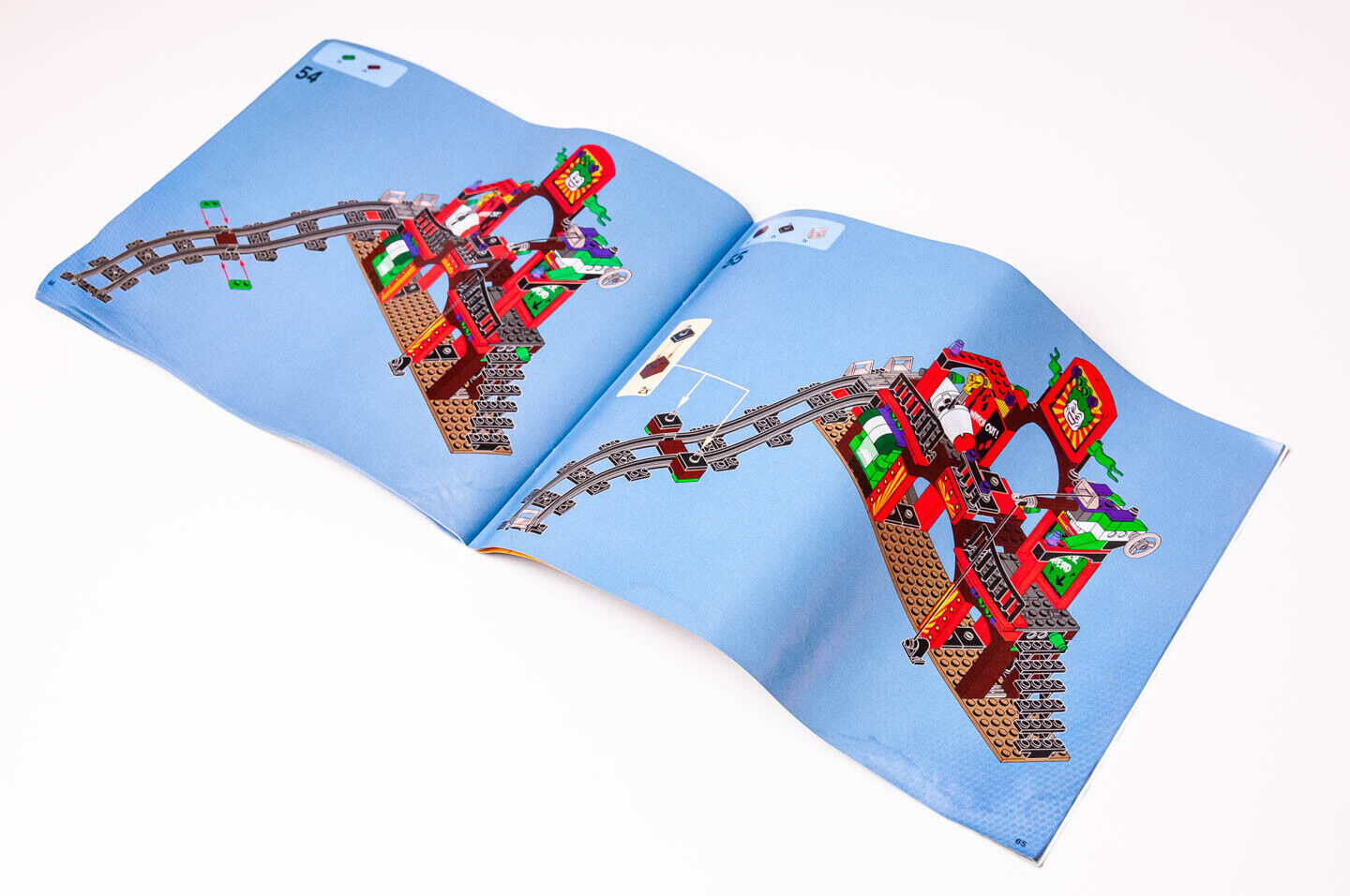 Building -Instructions for LEGO 6857 - The Dynamic Duo Funhouse Escape (VINTAGE) - StudBee