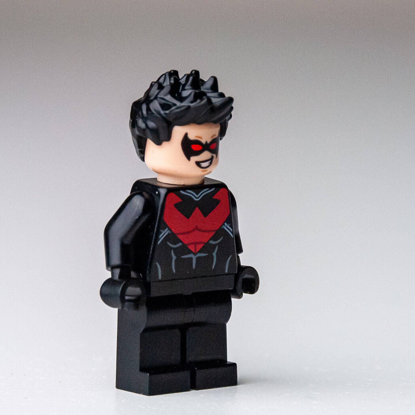 LEGO Nightwing - Batman: Man-Bat Attack - 76011 (sh085) Minifigure - StudBee