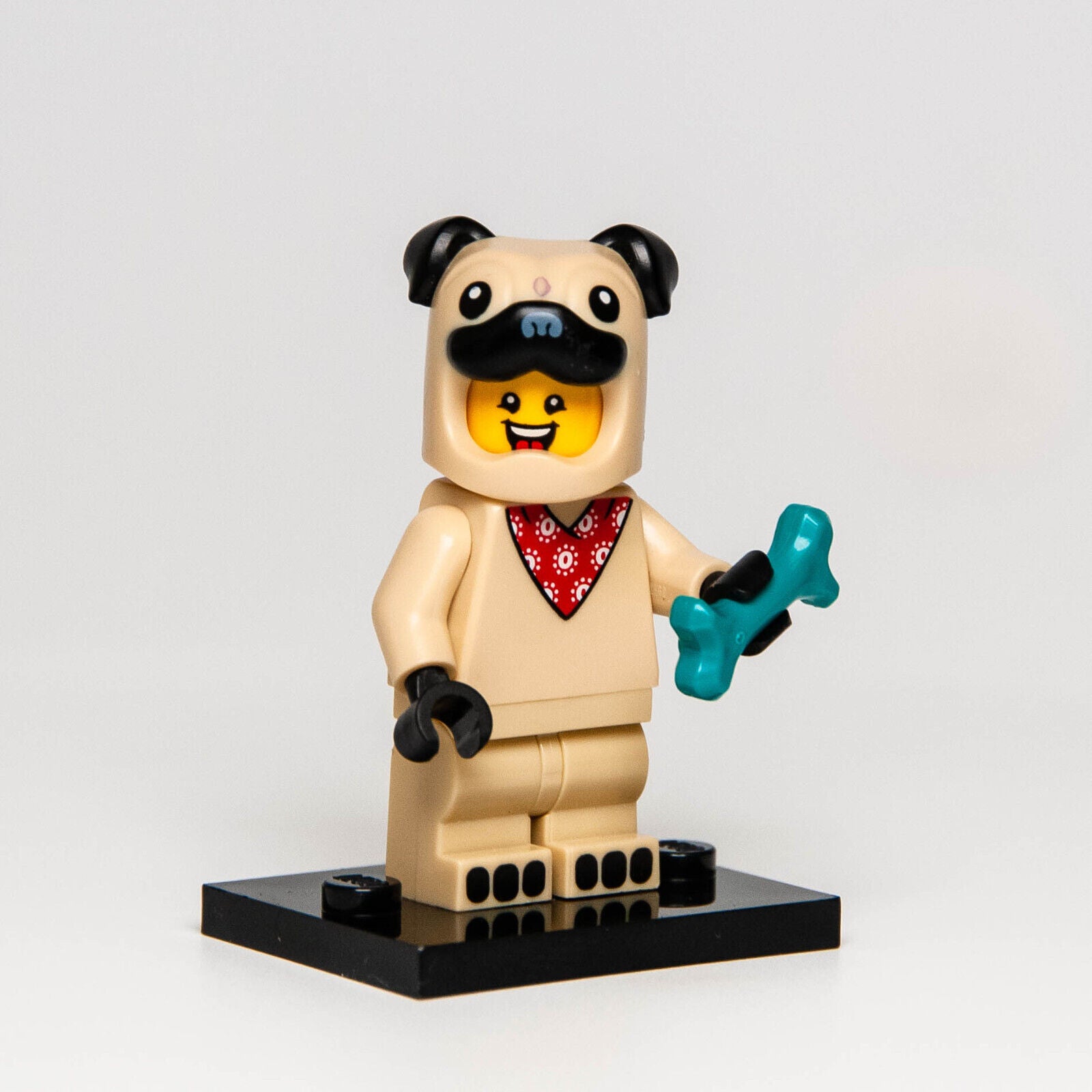LEGO Series 21 CMF Minifigure - Pug Dog Costume Guy (col378 col21-5) 71029 - StudBee