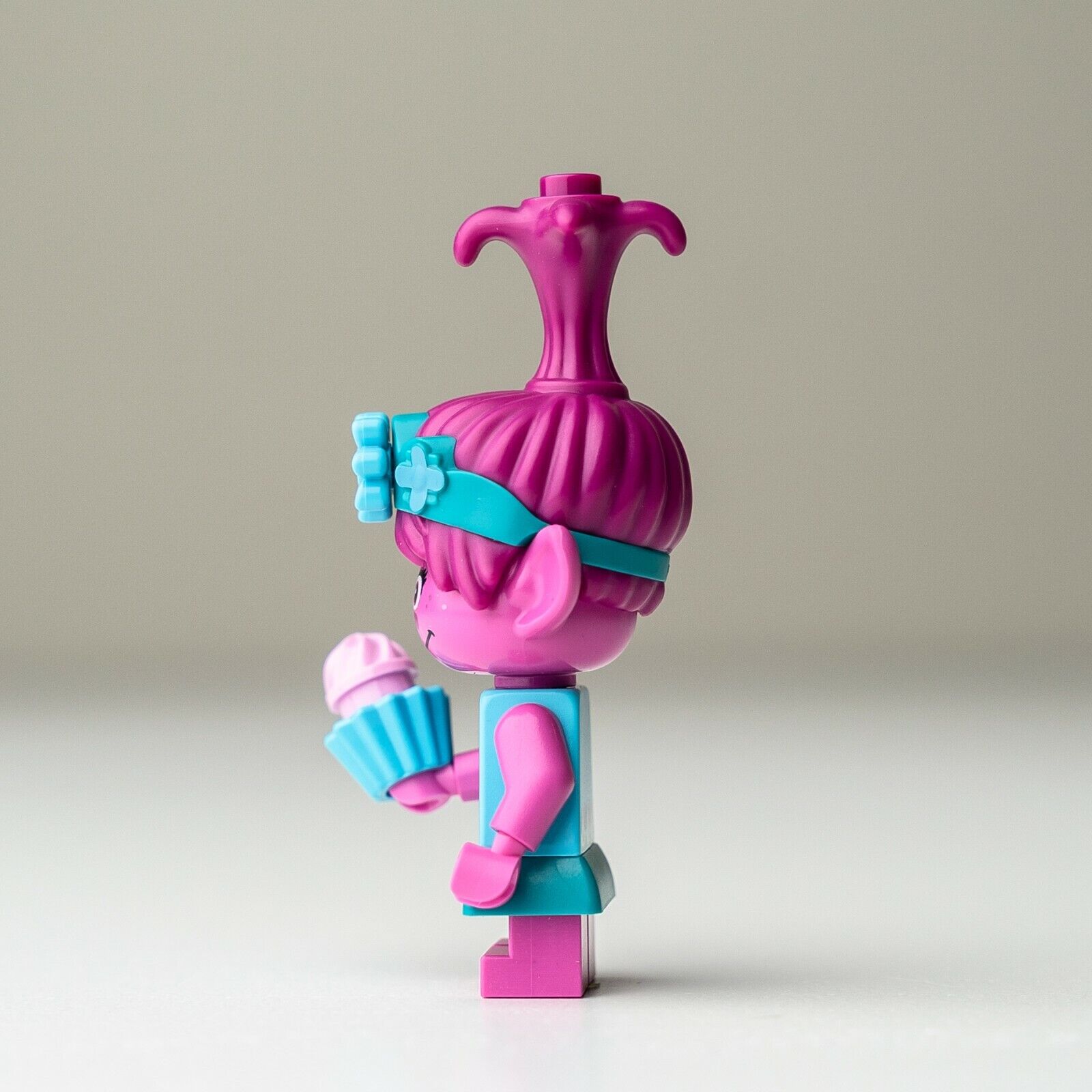 New LEGO Poppy (w/ Cupcake and Swirl) Minifigure - Poppy's Pod - 41251 (twt009) - StudBee