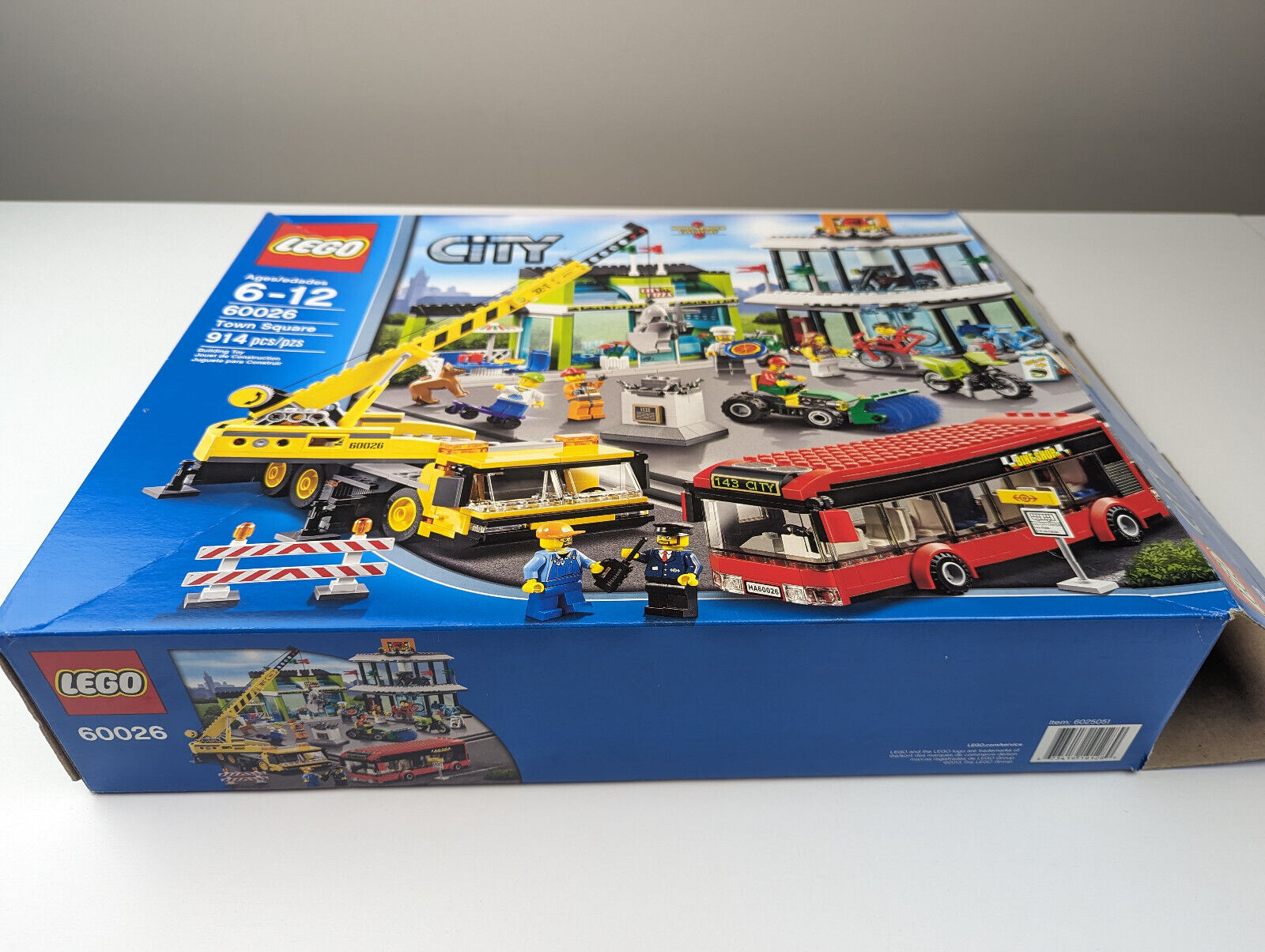 LEGO CITY: Town Square (60026) 100% Complete w/ Box, Instructions - StudBee