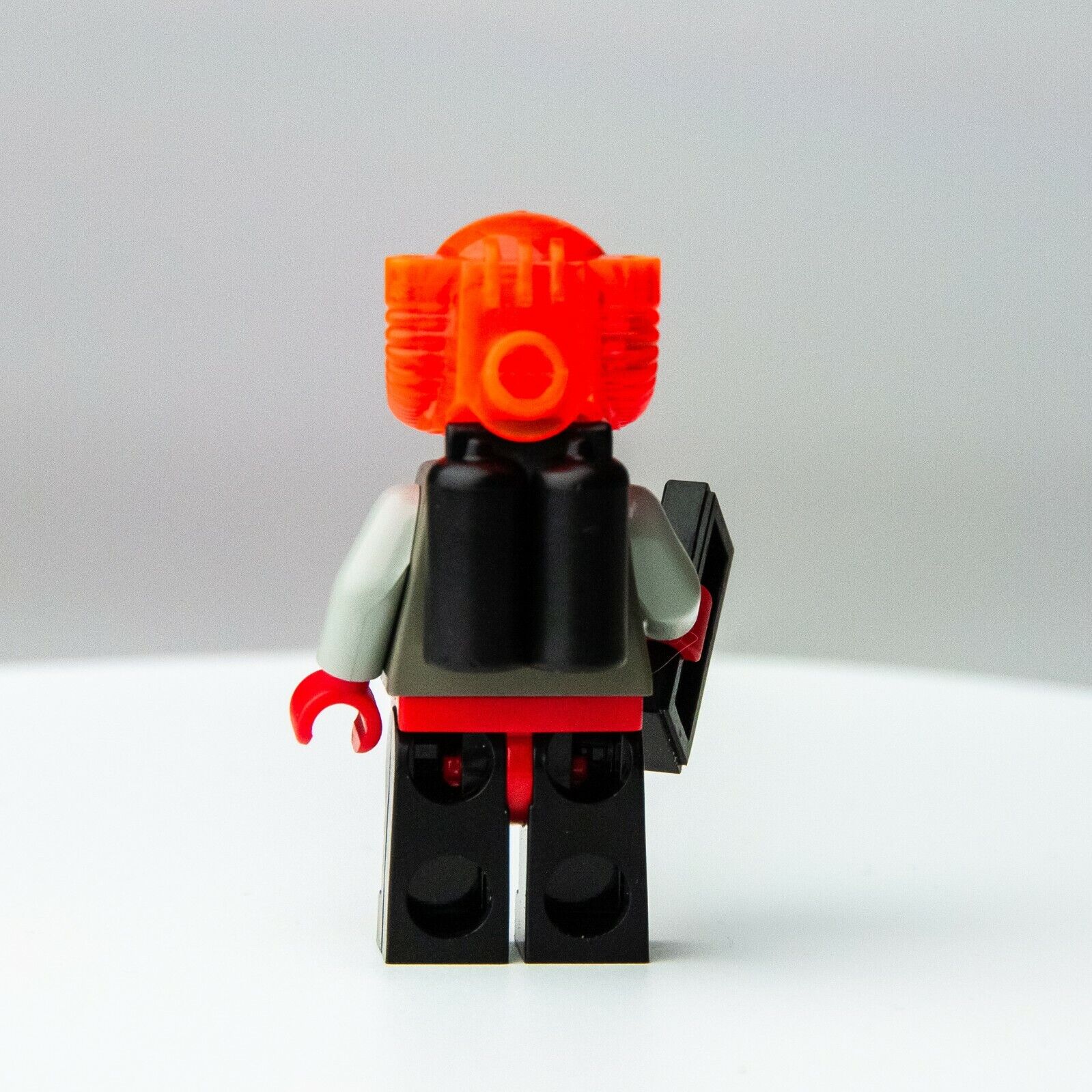 LEGO RoboForce Red with Printed Legs - Robo Stalker - 2153 (sp067) Minifigure - StudBee