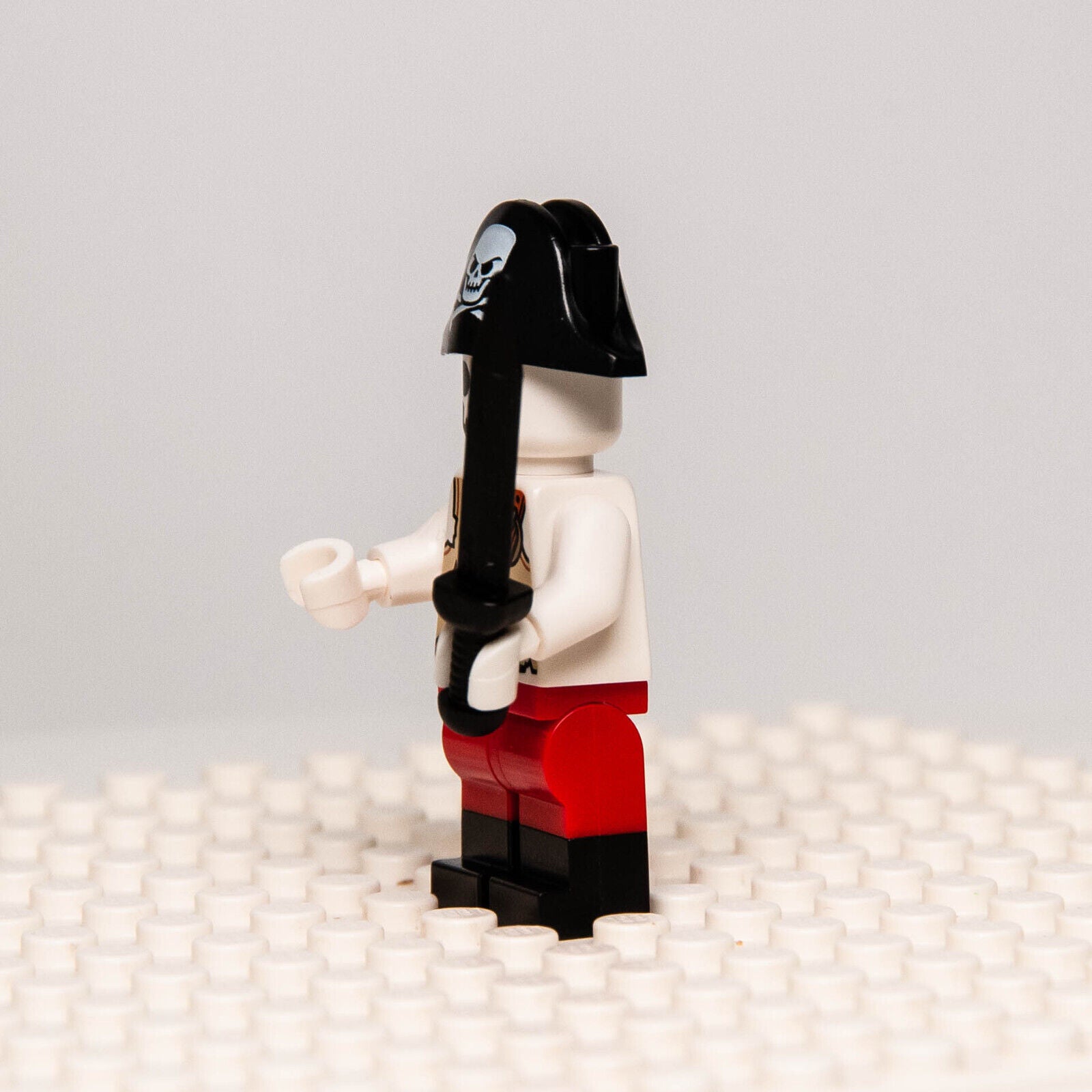 New Lego BAM 2023 Q2 Minifigure - Skeleton Pirate w/ Black Sword (pi - StudBee