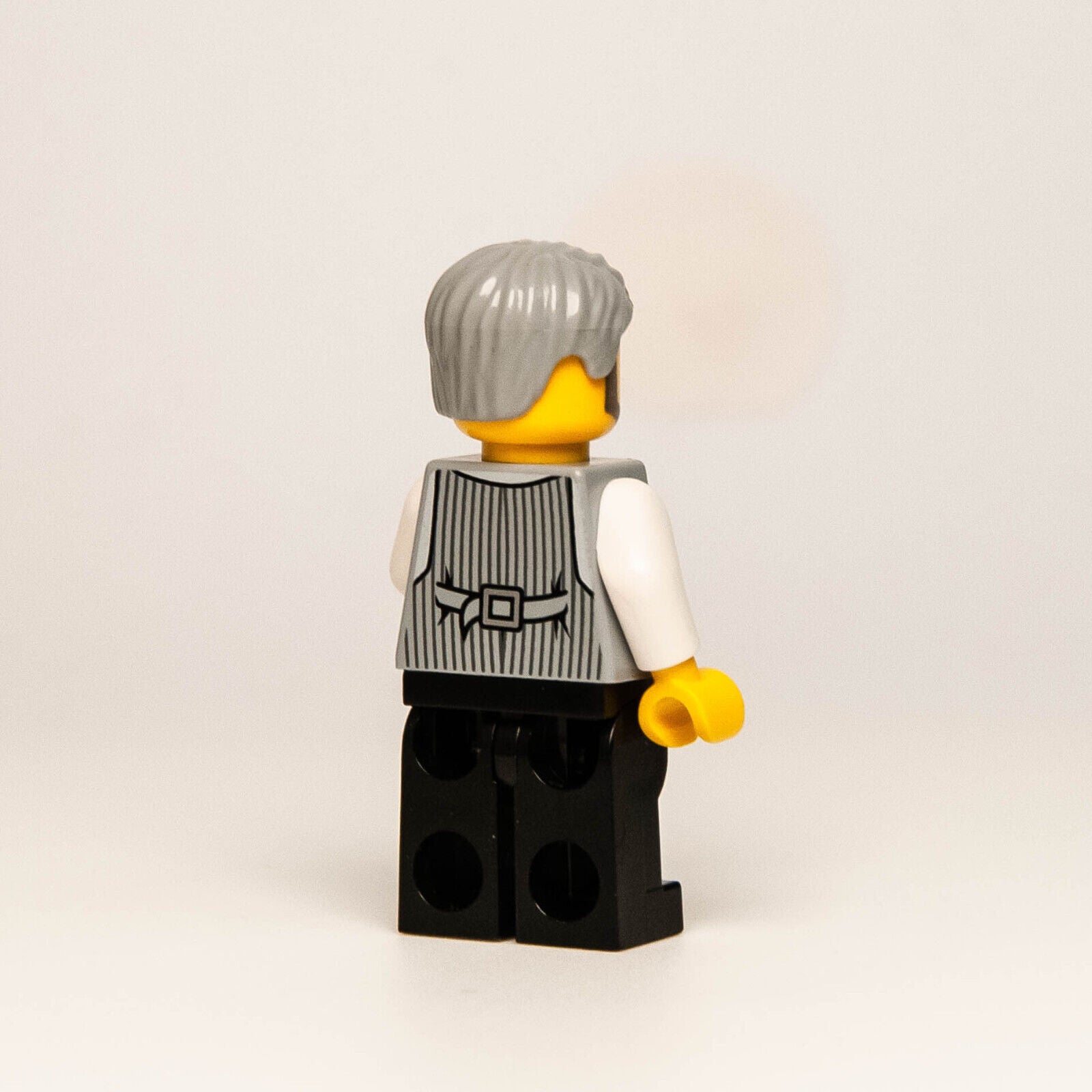 Lego Legoland Parks Minifigure - Train Conductor - Pocket Watch, Vest  (40166) - StudBee