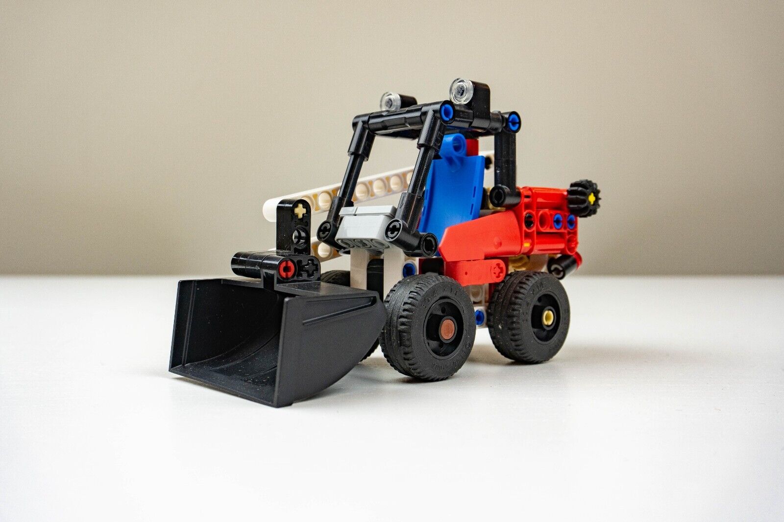 Lego Technic Construction Model Set 42116 - Skid Steer Loader w/ Instructions - StudBee