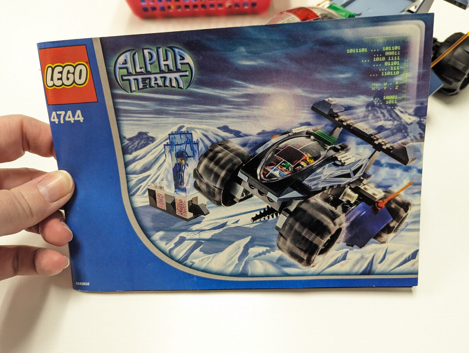 LEGO 4744 Alpha Team Tundra Tracker Complete w/Minifigs and Instruction Booklet - StudBee