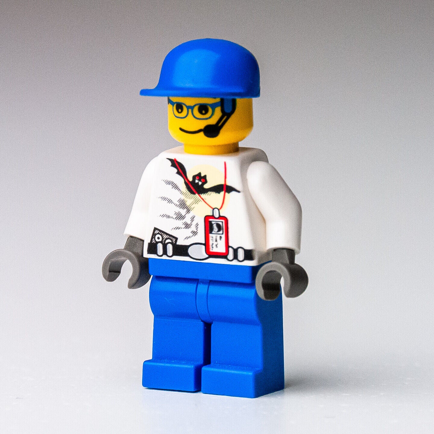 LEGO Minifigure: Grip with Bat on Torso (hrf010) 1381 Halloween Monster Vampire - StudBee