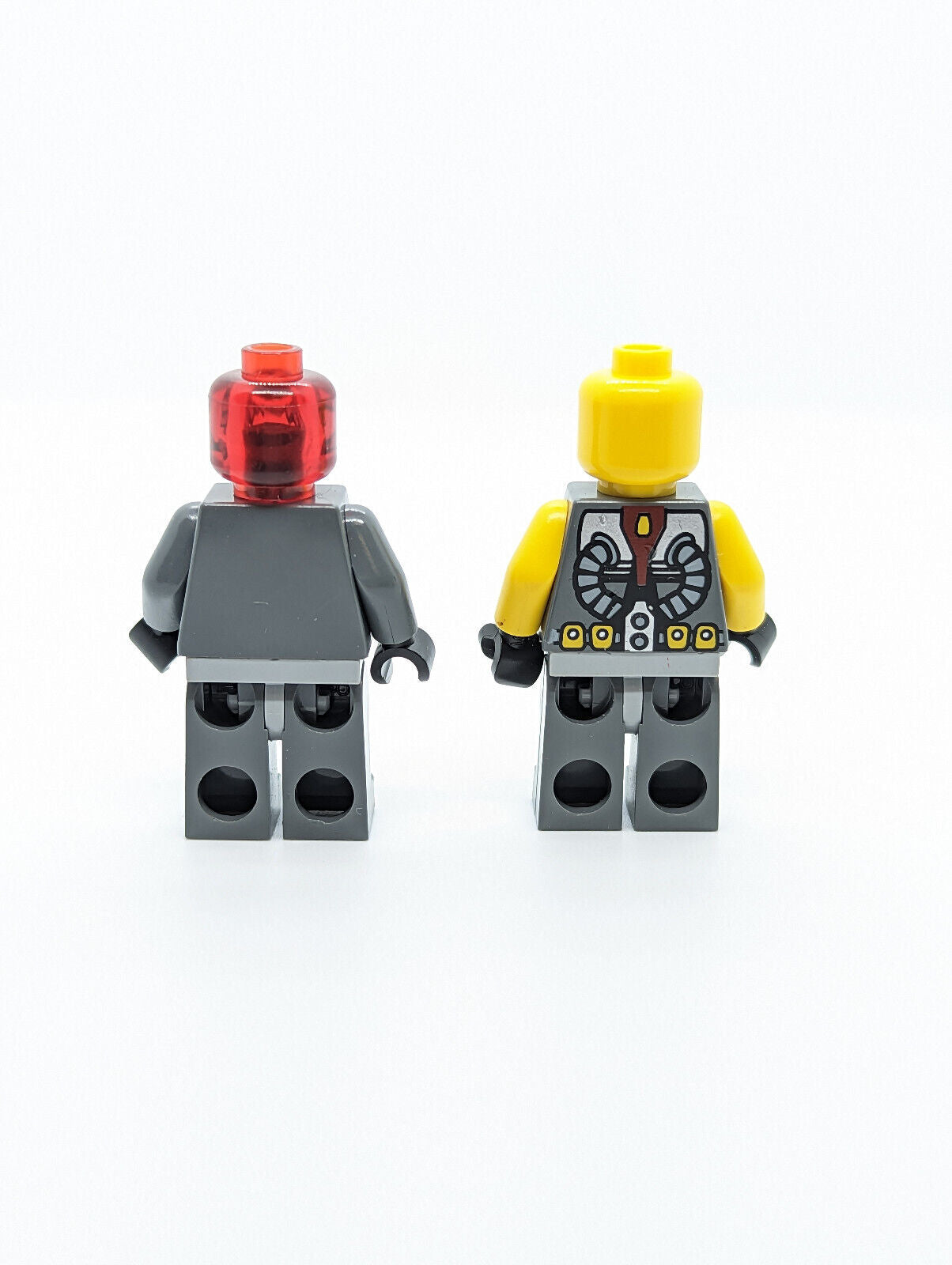 LEGO Atlantis Deep Sea: Hammerhead, Diver & Gold Breastplate Treasure 7984 (atl - StudBee