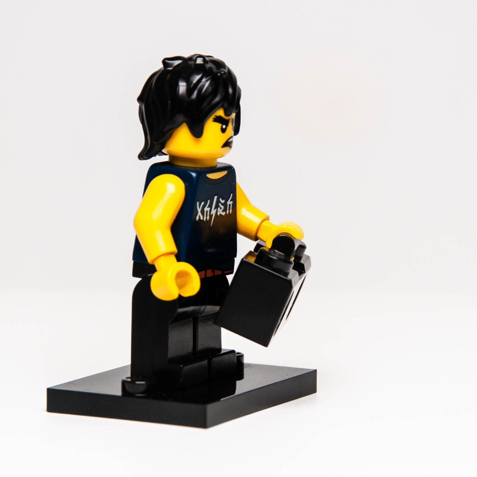 LEGO NINJAGO Movie CMF Minifigure - Cole w/ Boombox (coltlnm-8) 71019 - StudBee