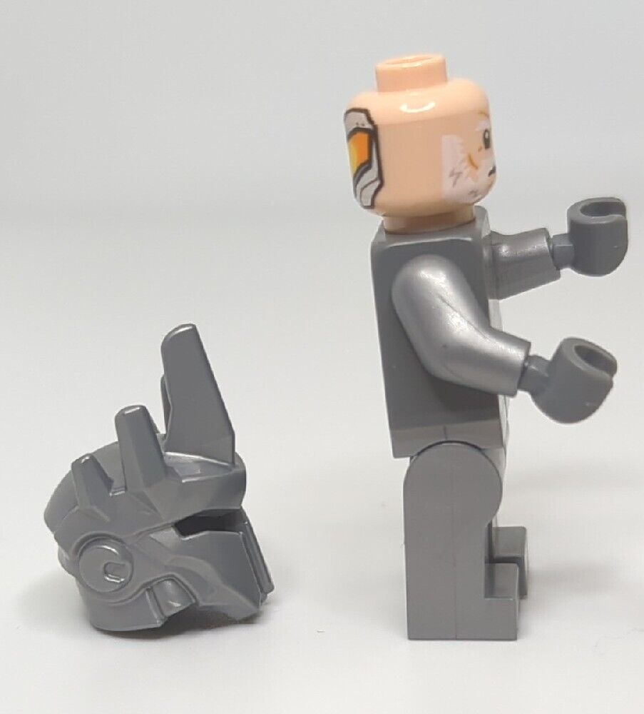 LEGO Reinhardt Wilhelm Minifigure w/ Helmet Overwatch 75973 (ow010) - StudBee