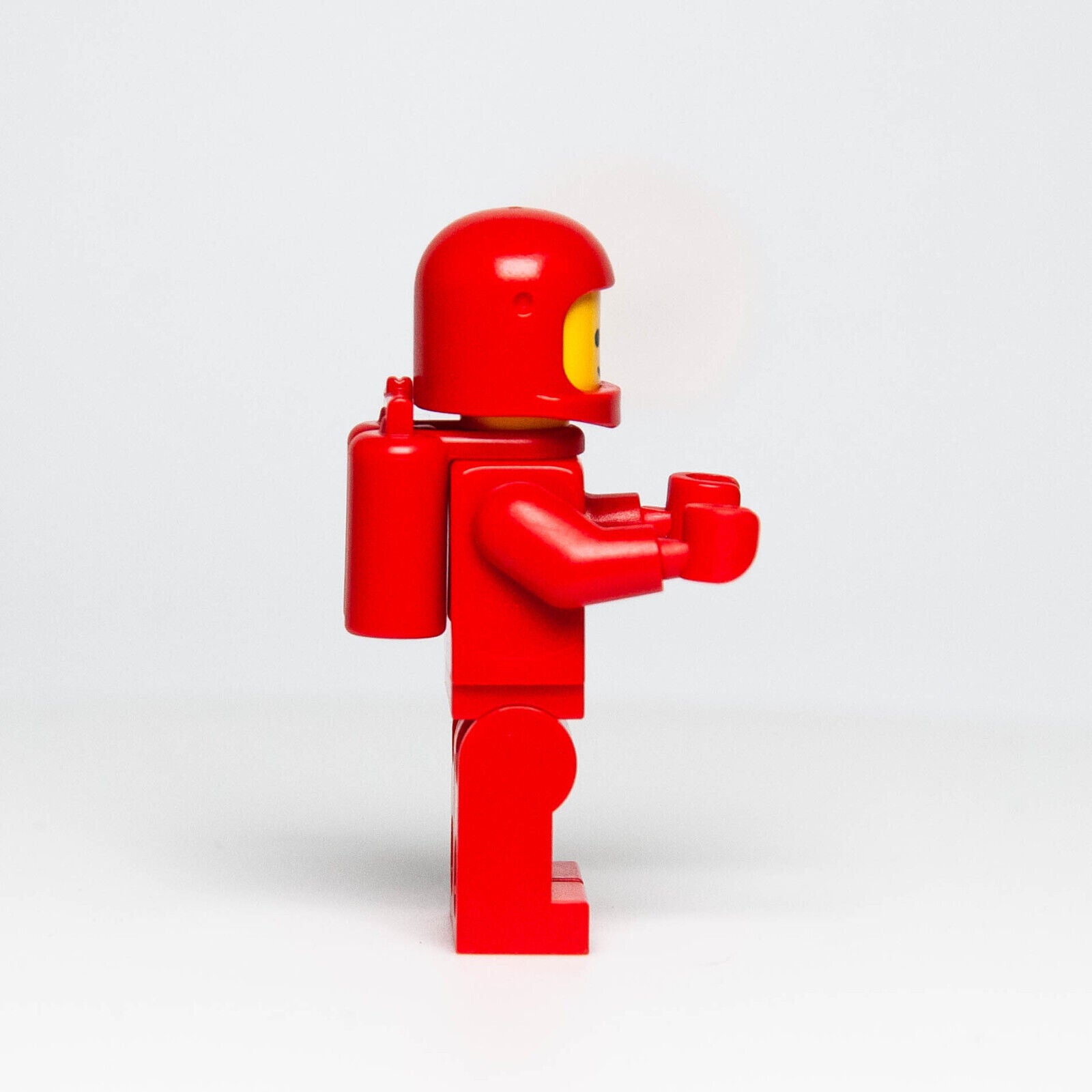 Lego Classic Space Minifigure - Red with Air Tanks, Plain Torso (sp227) 926 918
