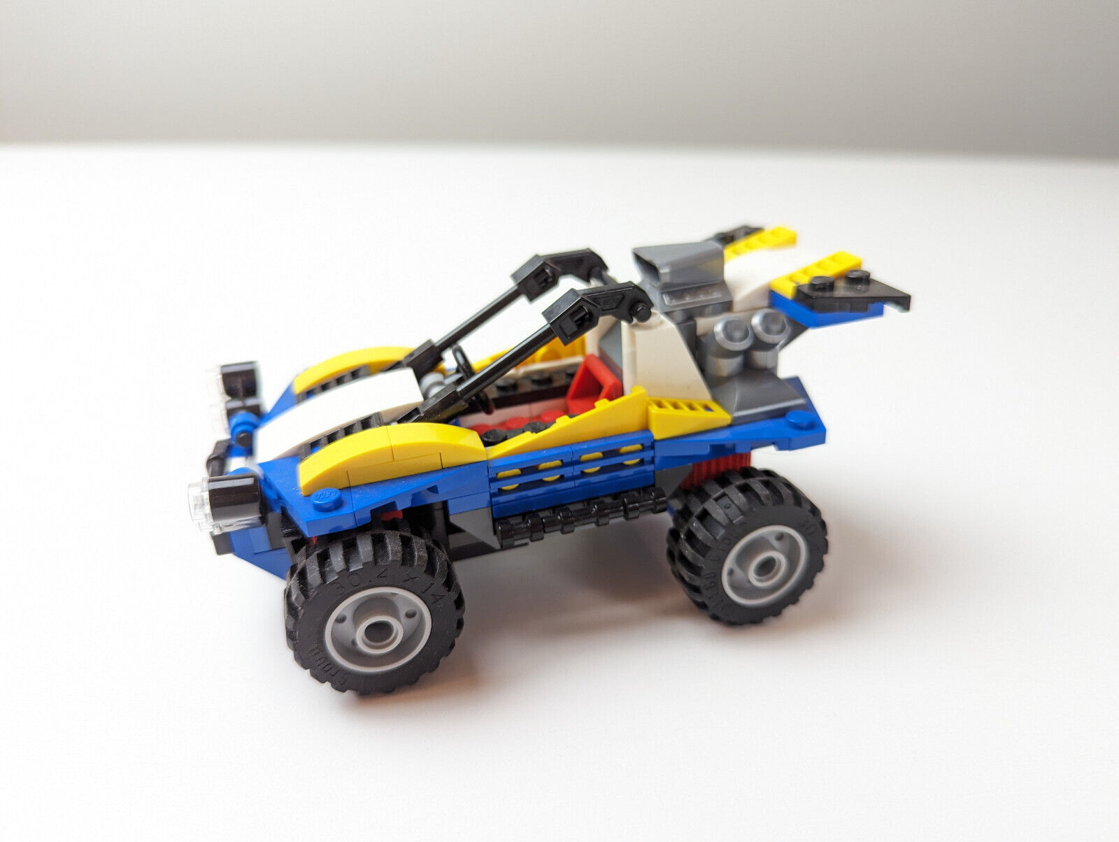 LEGO 31087 Creator 3 in 1 - Dune Buggy - Airplane or ATV Quad - StudBee
