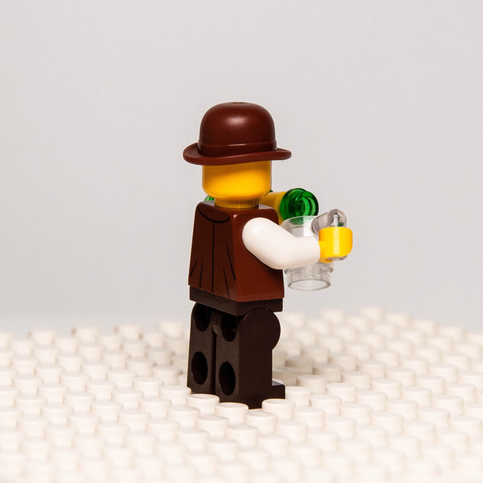 The LEGO Movie Minifigure - Sudds Backwash (tlm036) -  70812 Western Bartender - StudBee