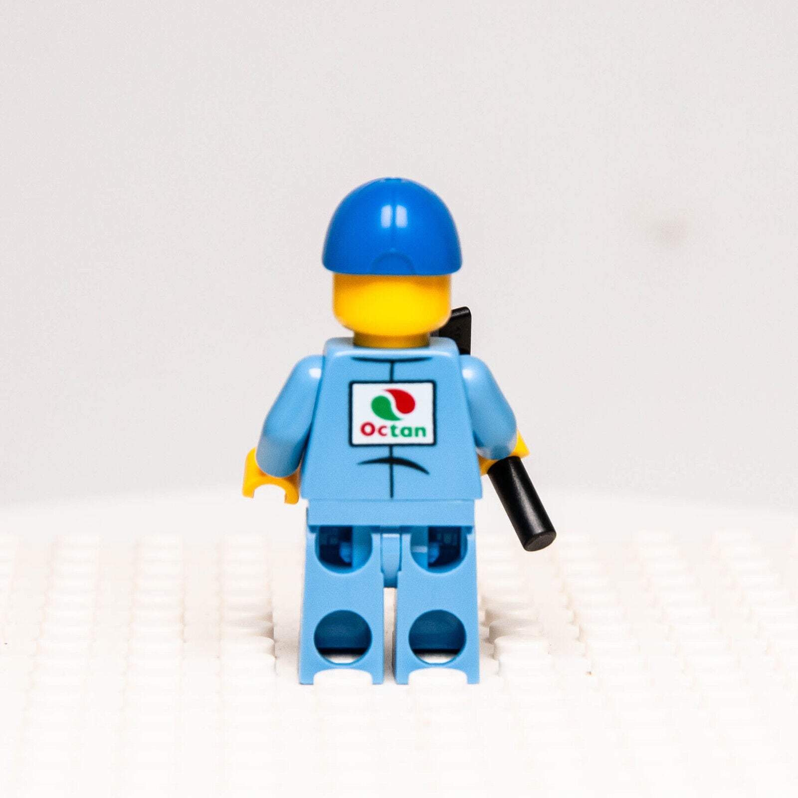 LEGO City Town Octan Minifigure Service Station Employee cty0673 60132 Uniform - StudBee