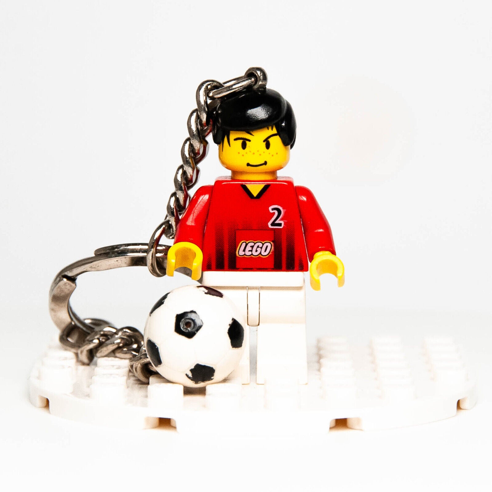 LEGO Minifigure Key Chain - Soccer Player with Ball (3946) 2002 soc086 soc061