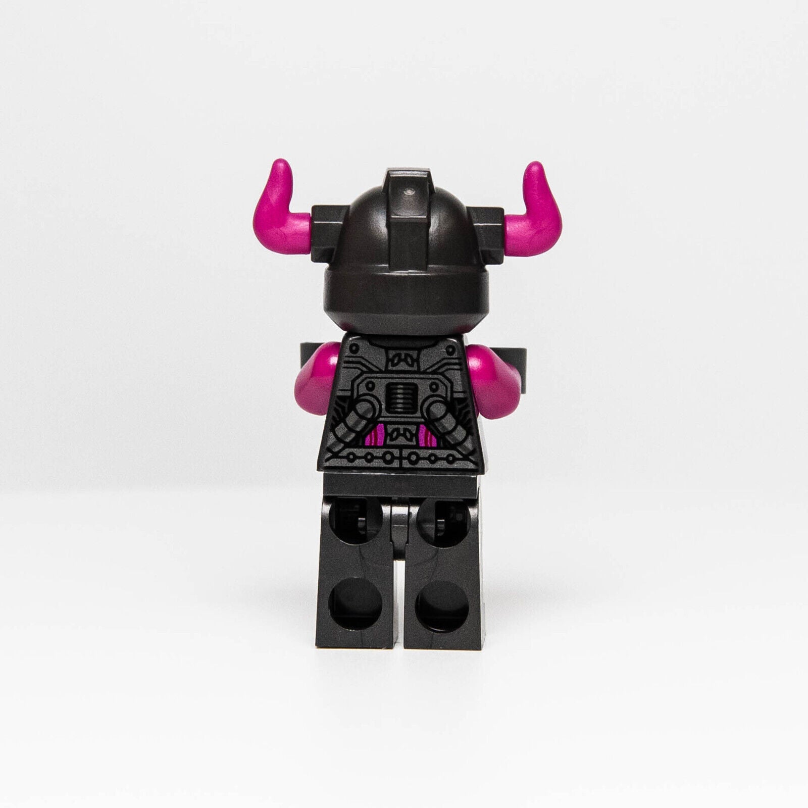 NEW LEGO Ironclad Henchman Minifigure (mk002) 80013 80016 - StudBee