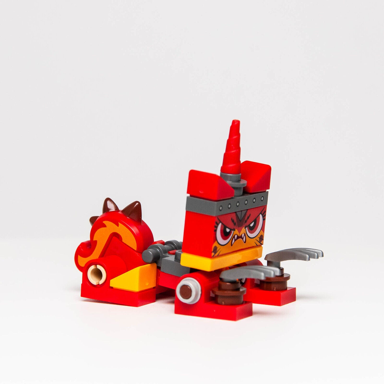 NEW LEGO  Unikitty - Warrior Kitty Minifigure - Movie Maker (tlm179) - StudBee