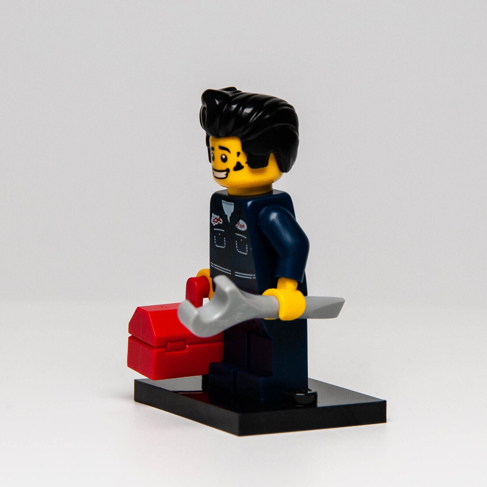 Lego CMF Series 6 Minifigure - Mechanic w/ Toolbox Wrench (col6-15) 8827 col095 - StudBee