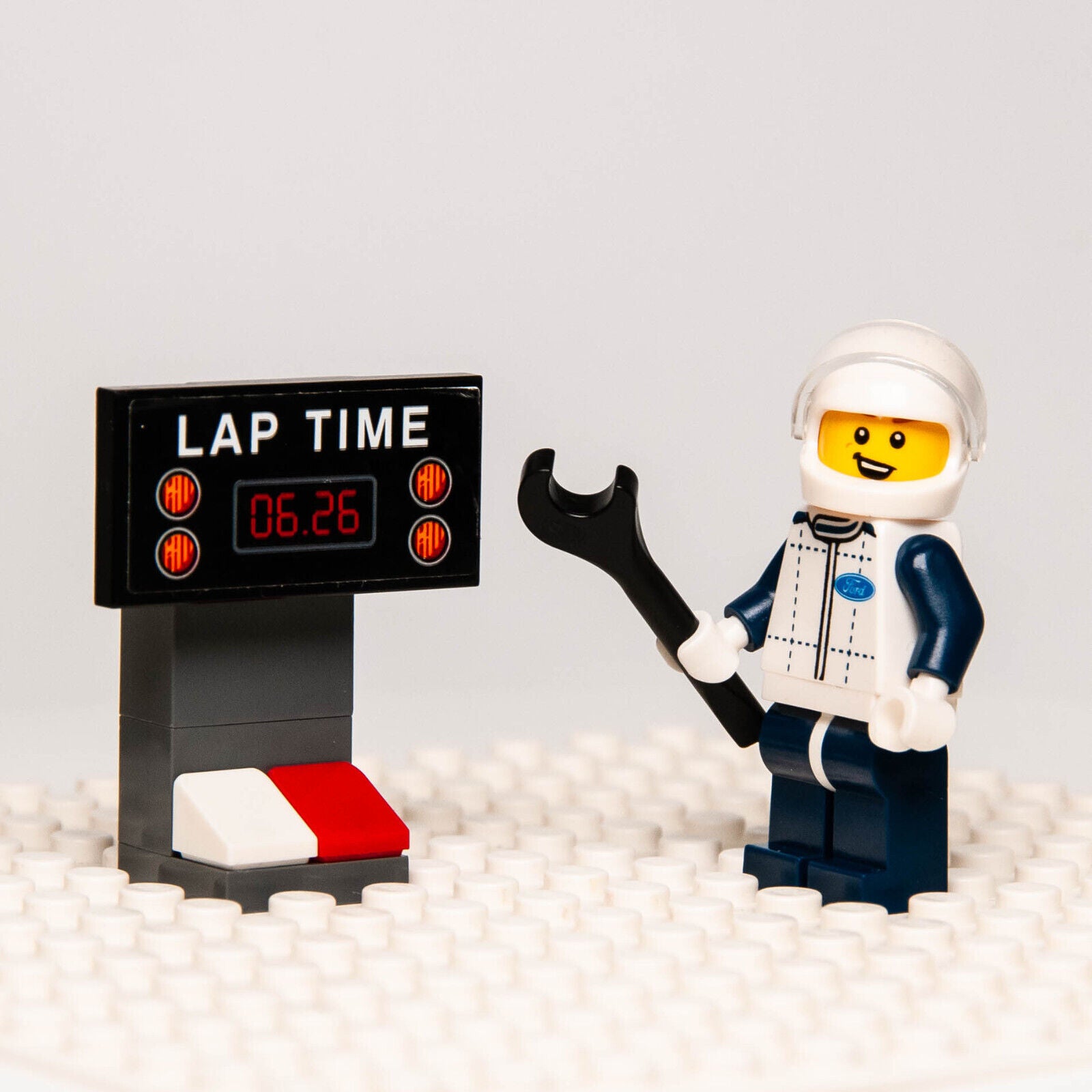 Lego Speed Champions Minifigure - Ford Mustang GT Driver 75871 (sc022) Racing - StudBee