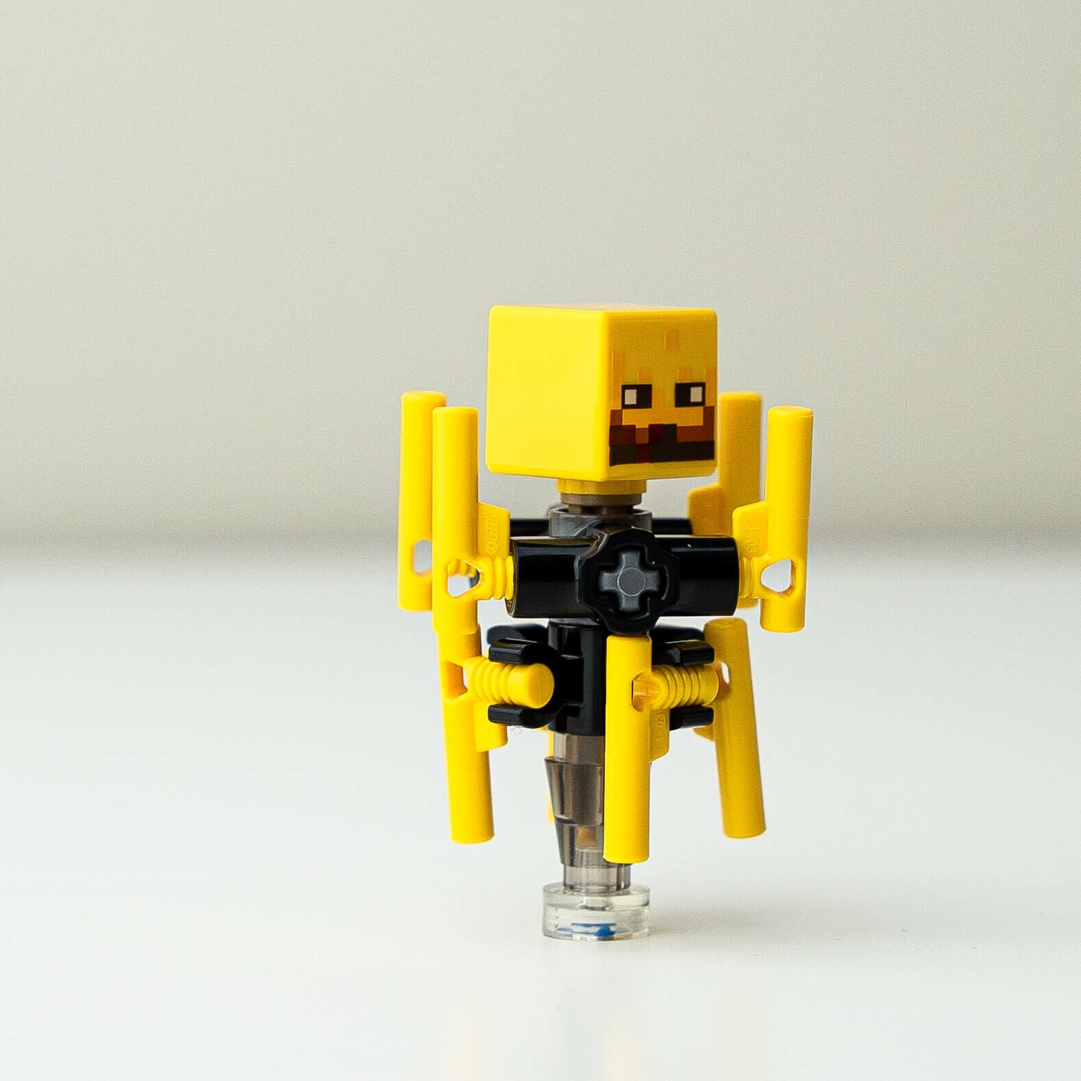 New LEGO Blaze - Cone Stand Minifigure - The Blaze Bridge - 21154 (min071) - StudBee