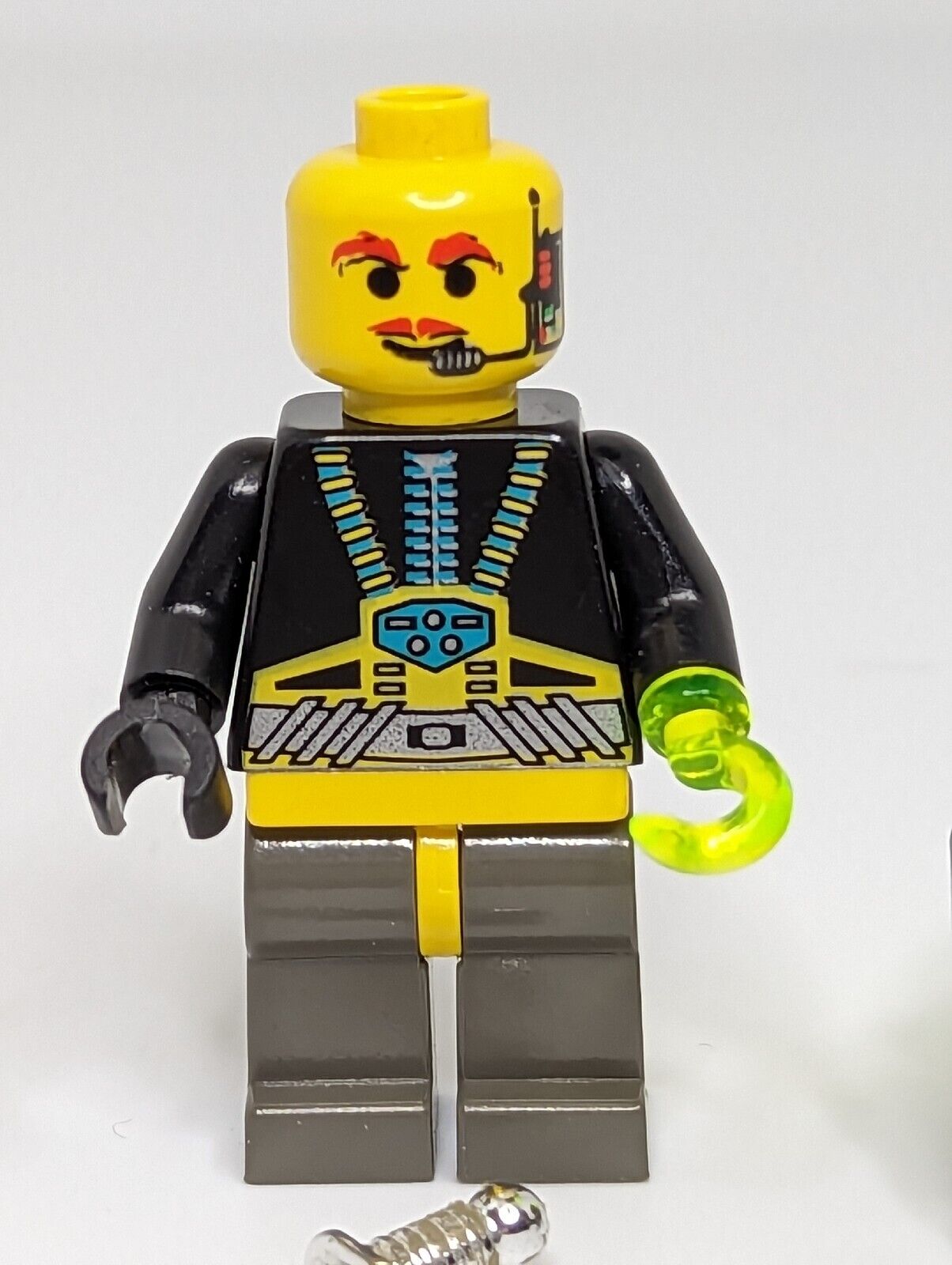 LEGO Aquazone Minifigure - Aquaraider 1 Neon Hook  2160 2162 (aqu004) - StudBee