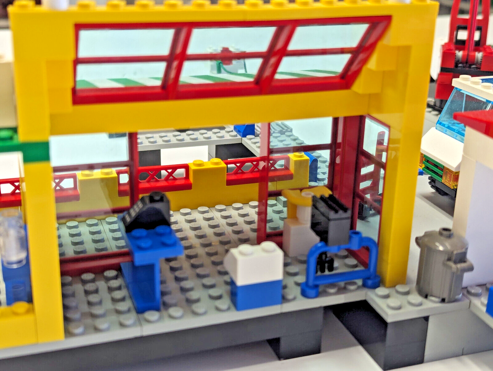 LEGO Town Harbor 6543 Sail N' Fly Marina - Complete w/ Box & Instructions - StudBee