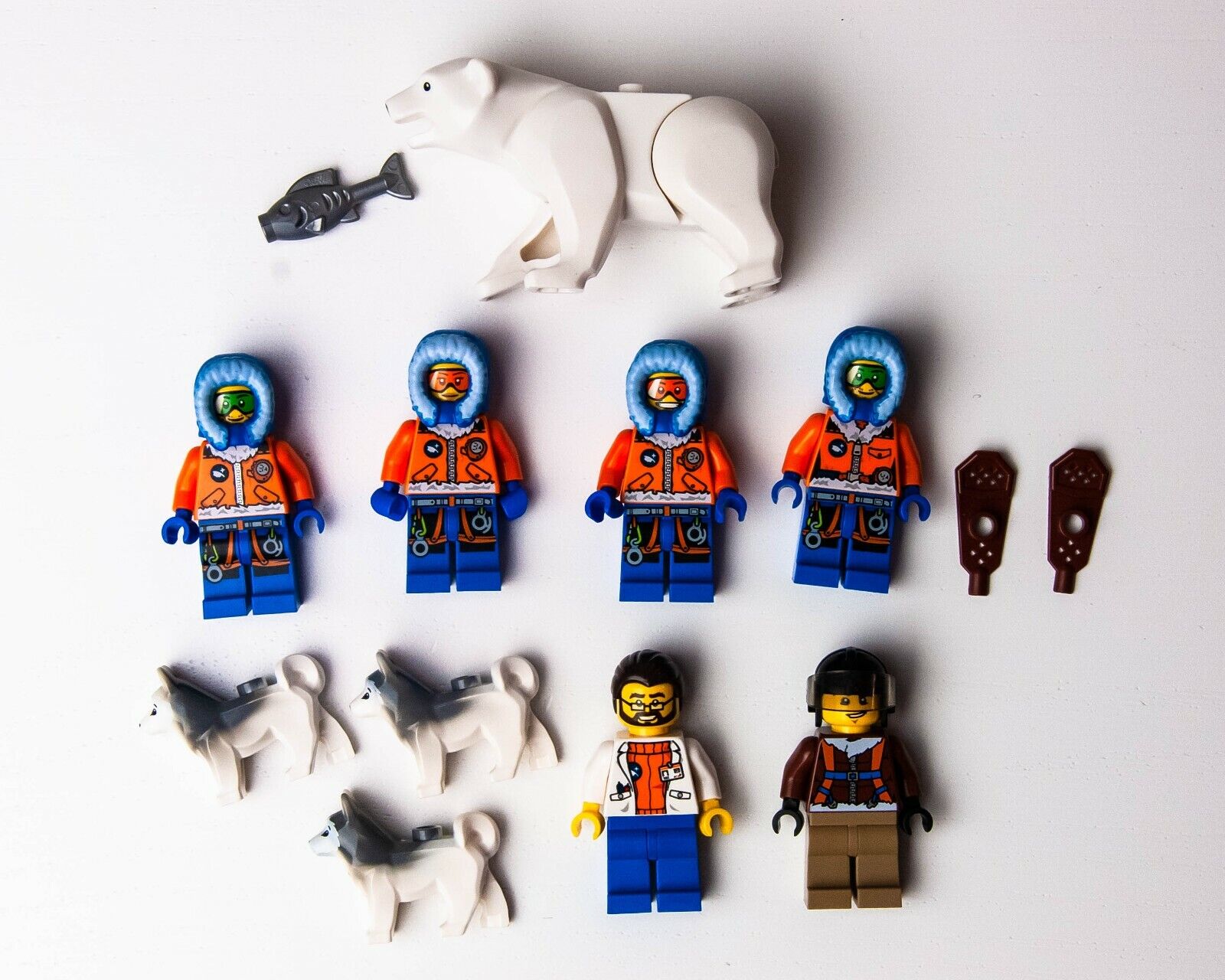 LEGO Arctic Minifigure Lot - Polar Bear Husky Dogs - Base Camp - 60036 (brr - StudBee