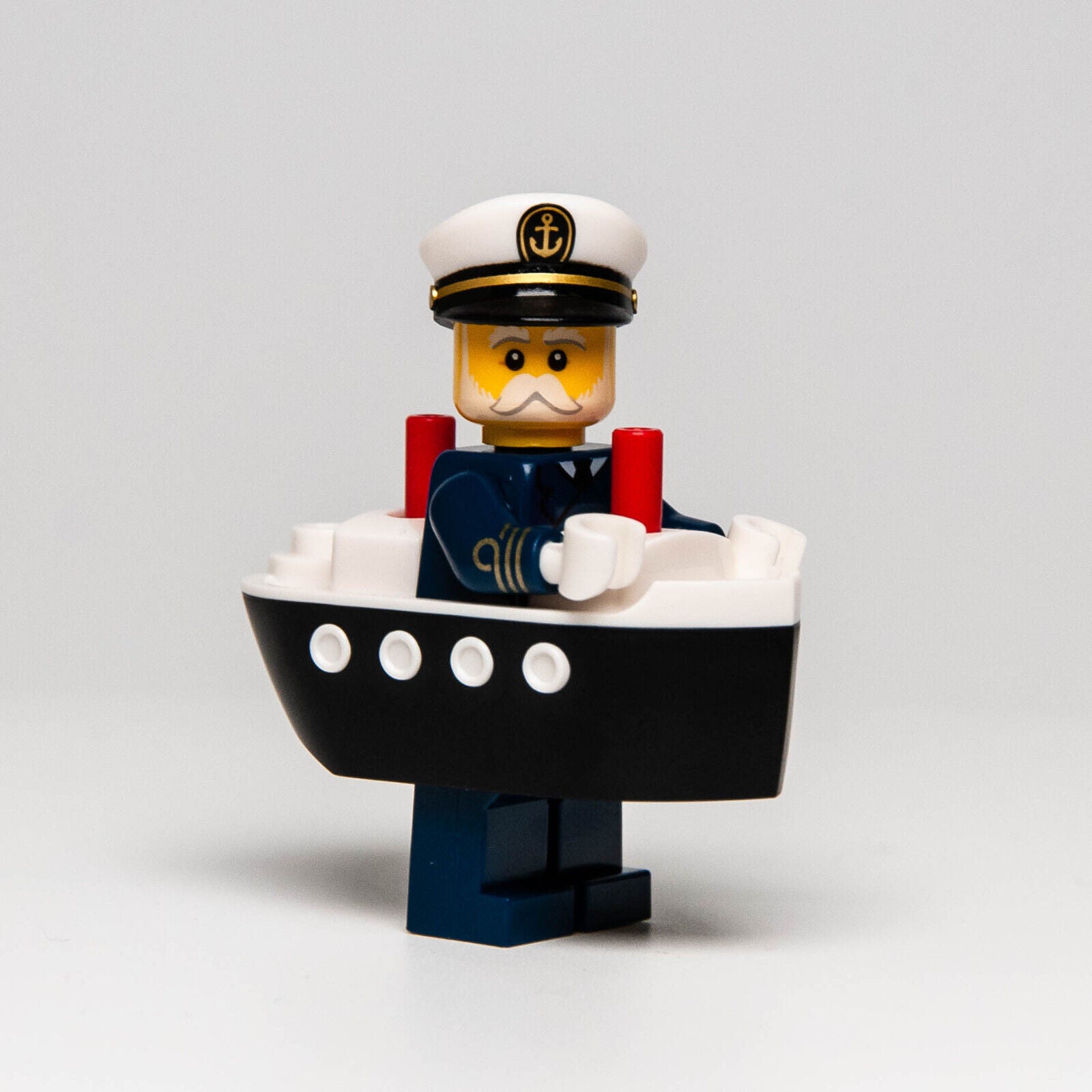 New SEALED Lego Minifigure 71034- Series 23 Ferry Boat Captain (col407) - StudBee