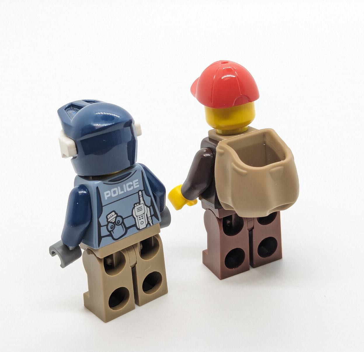 LEGO Mountain Police City Minifig Lot: Dirt Road Pursuit 60172 Motor Bike (cty - StudBee