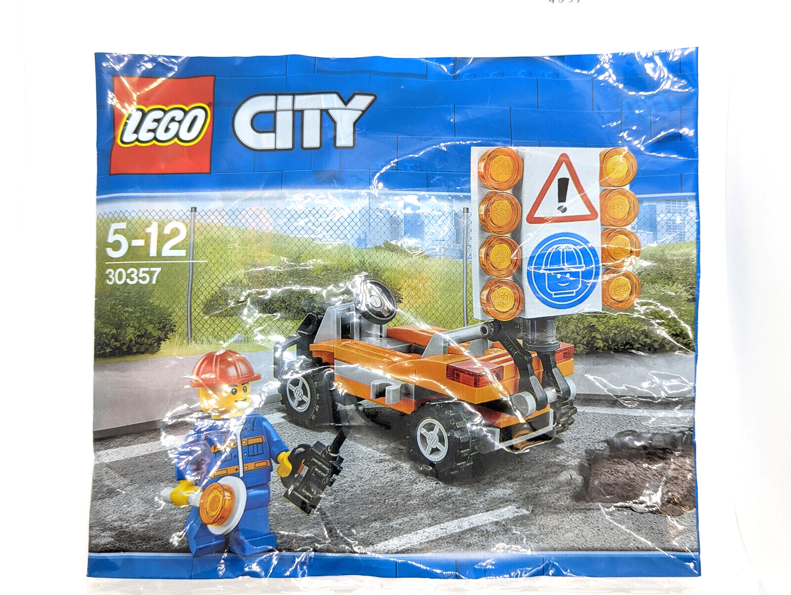 NEW SEALED Lego City Road Construction Vehicle w/ Minifigure Polybag 30357 58pc - StudBee