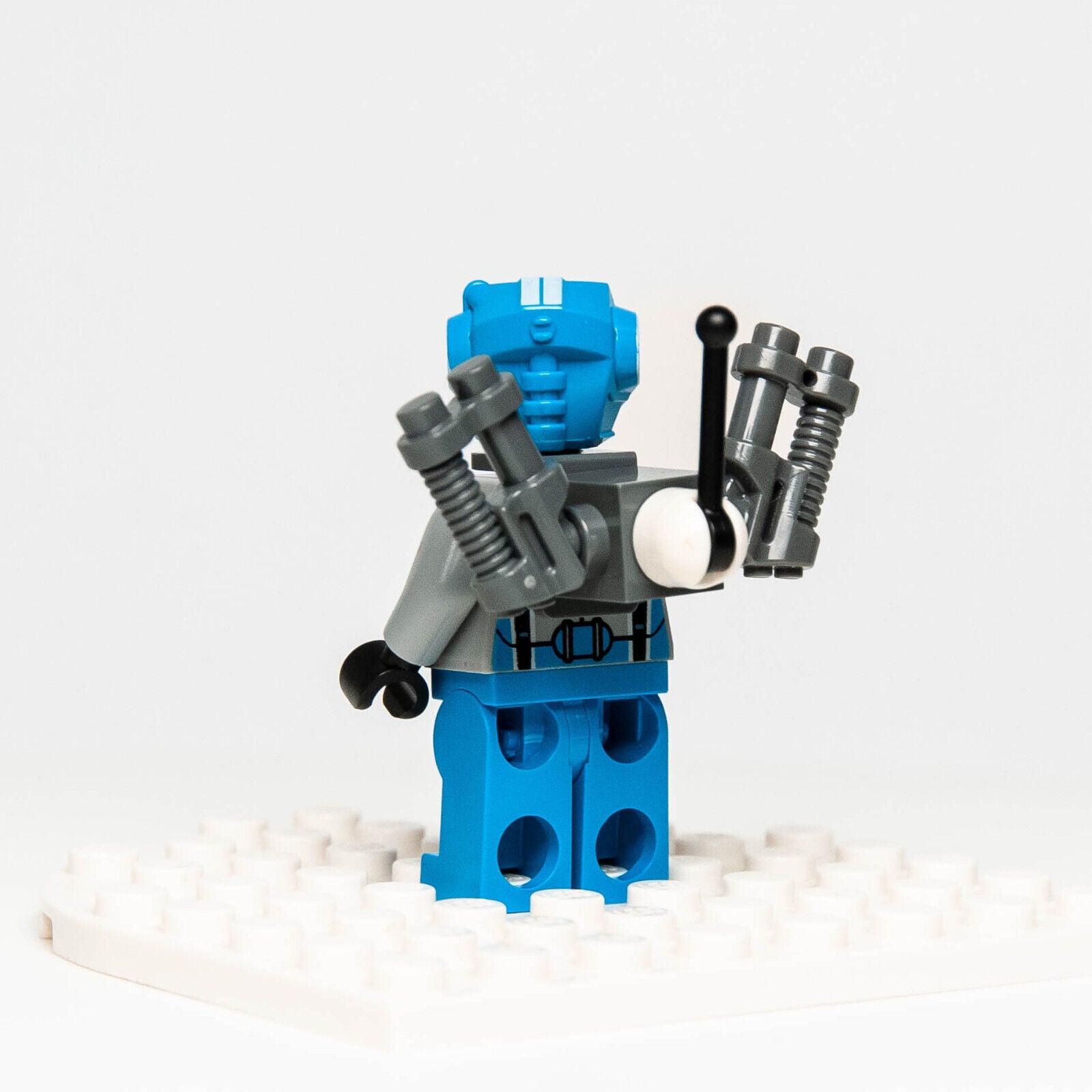 LEGO Galaxy Squad Space Minifigure - Robot Sidekick (gs004) 70709 Dark Azure - StudBee