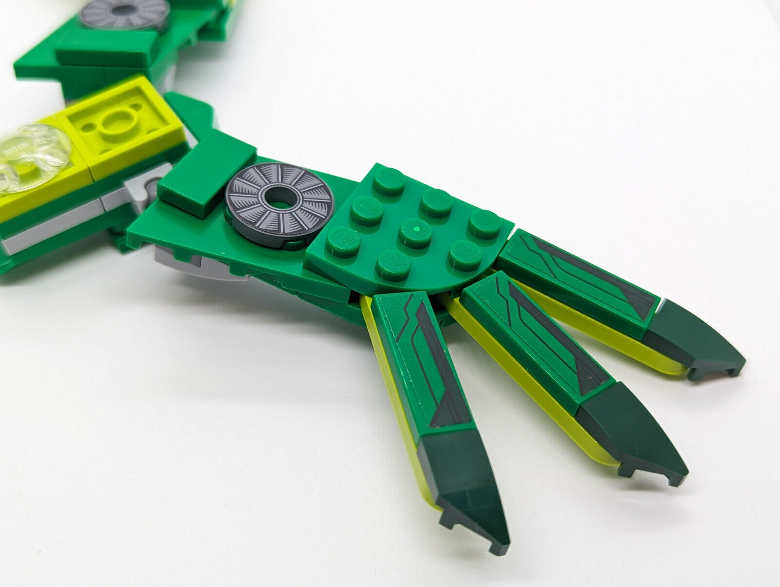 LEGO Marvel Spider-Man The Vulture Minifigure w/ Wings and Weapon 76114 sh538 - StudBee