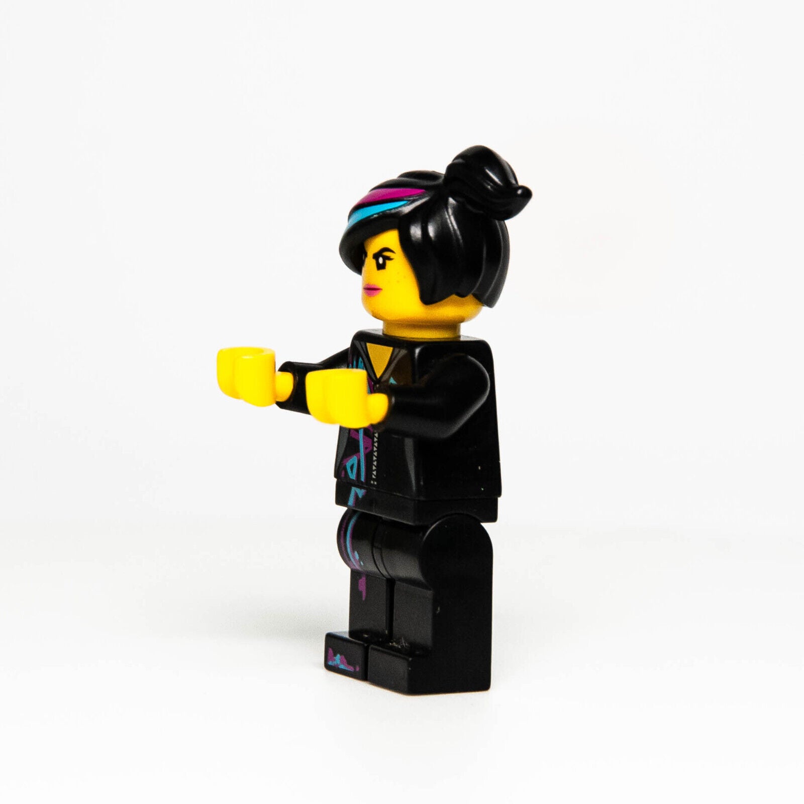 LEGO Movie Minifigure: Lucy Wyldstyle, Closed Mouth (tlm083) tlmpresskit-1 Press