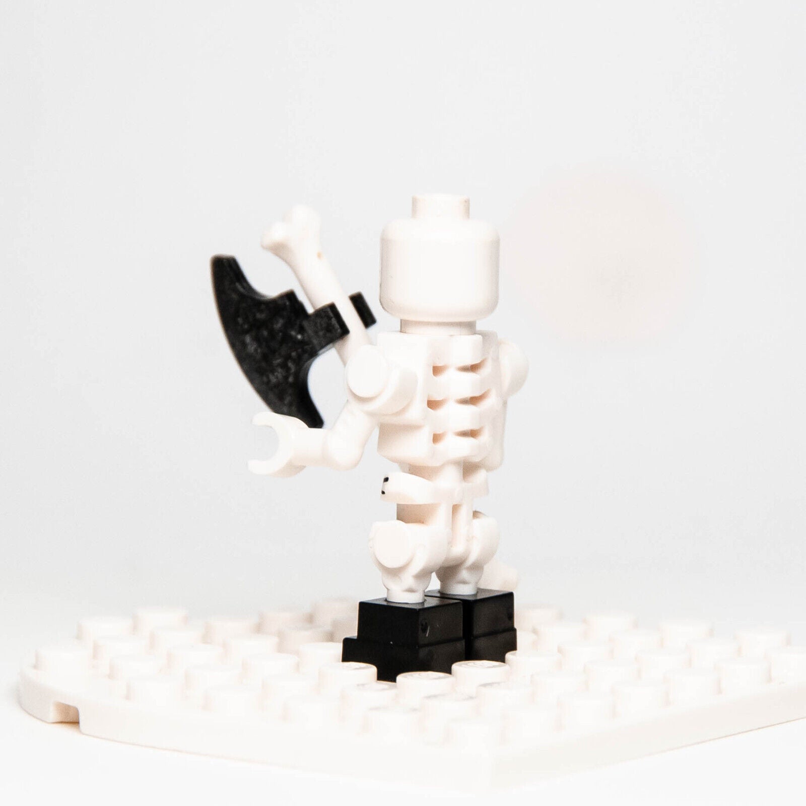 LEGO Ninjago Minifigure - Bonezai (Skulkin) w/Weapon (njo008) 2520 2505 2258 - StudBee